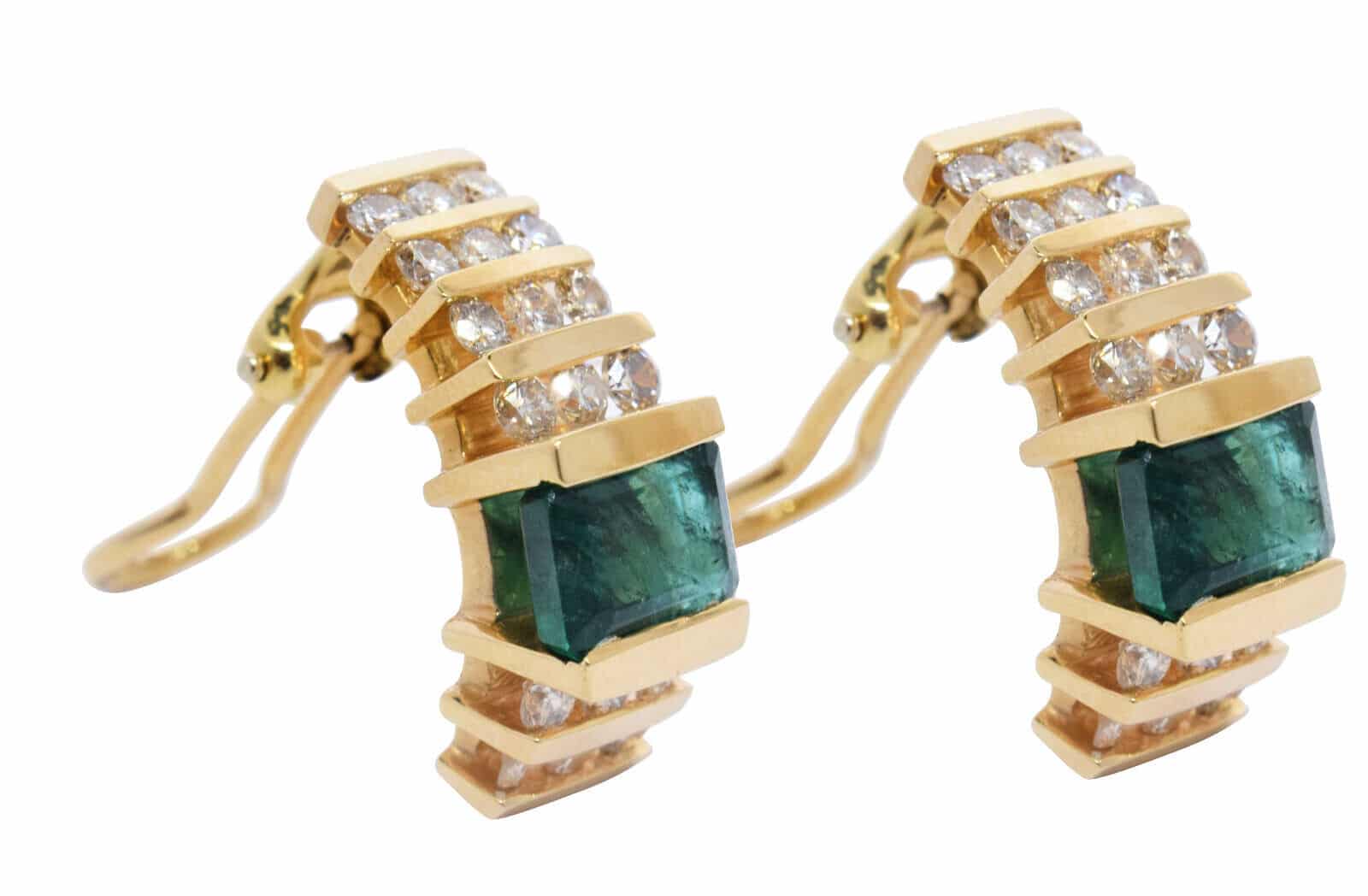 Earrings Ladies 14k Yellow Gold Diamond & Emerald