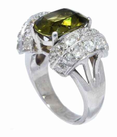 Ladies 14K White Gold Diamond & 5.50 Carat Peridot Ring