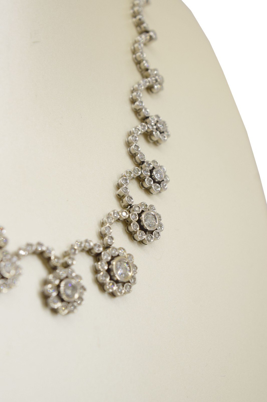 7.58 ct Diamond Flowers Motif 14k White Gold Necklace & Earrings Set