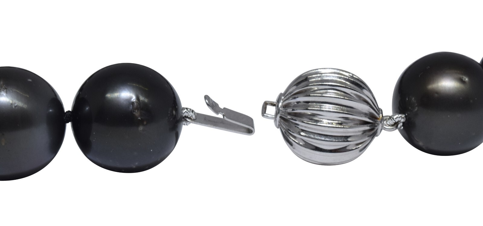 Black South Sea Tahitian Pearl Necklace 17" w/ White Gold Clasp & Earrings SET Black South Sea Tahitian Pearl Necklace 17" w/ White Gold Clasp & Earrings SET
