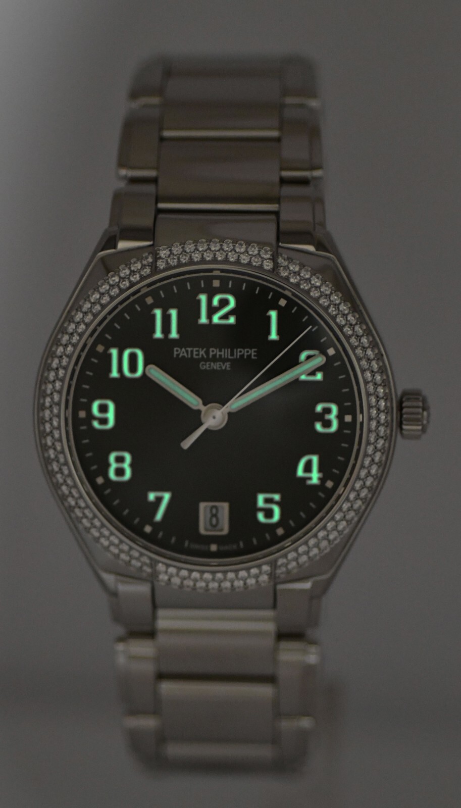 Patek Philippe Twenty~4 Steel & Diamond Olive Green Ladies Watch 7300/1200A-011