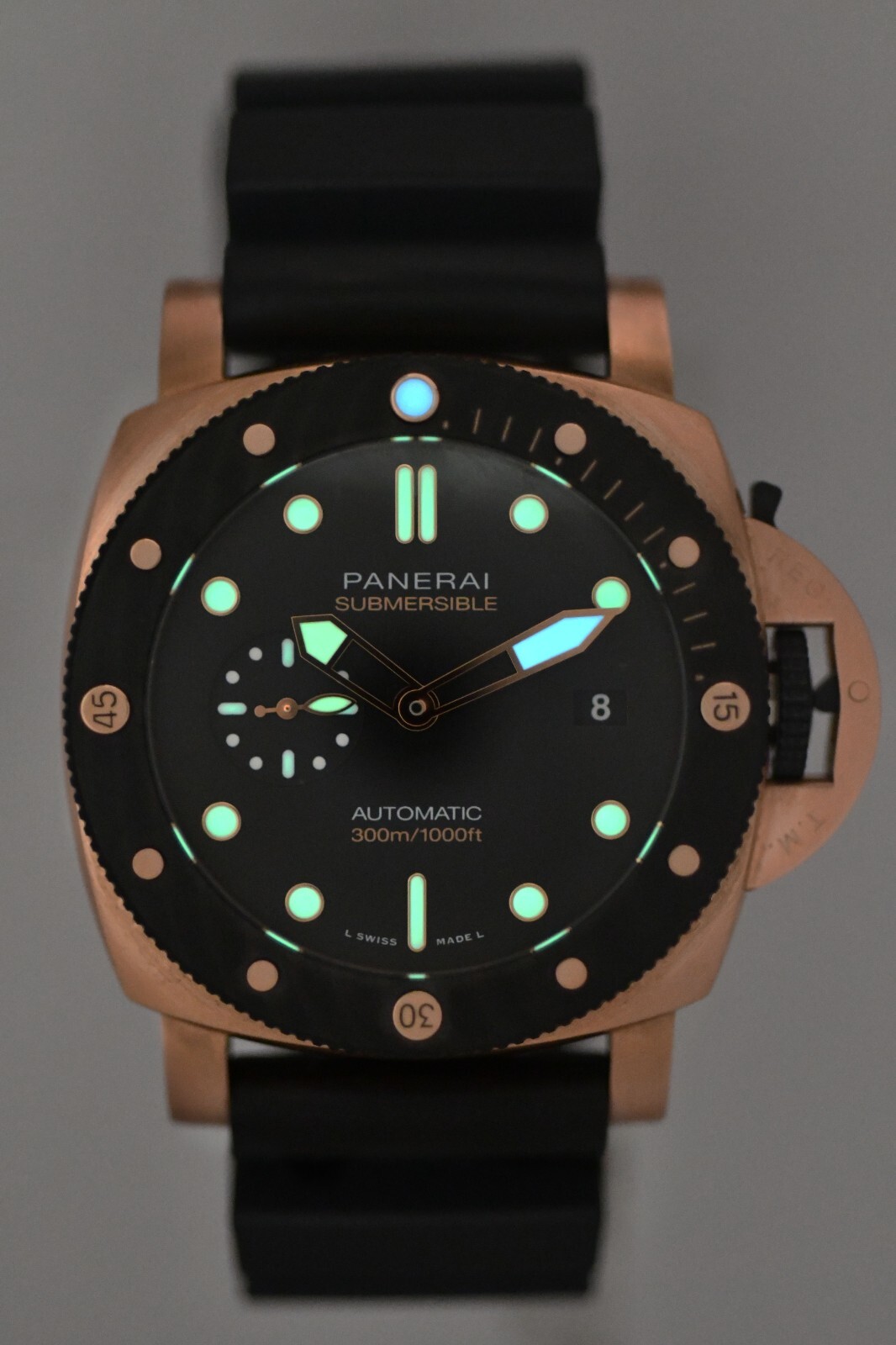 Panerai Submersible PAM 1070 Goldtech OroCarbo 44mm Watch B/P '22 PAM01070