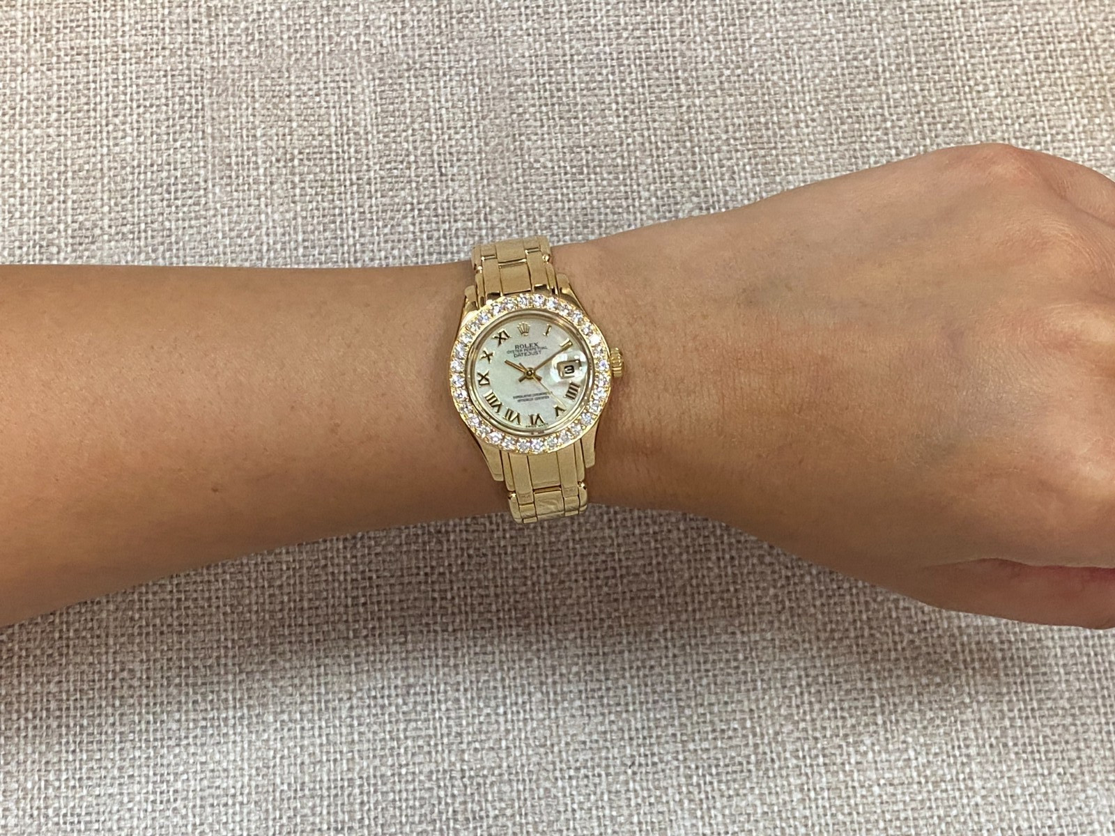 Rolex Datejust Pearlmaster 18k Yellow Gold MOP Diamond Ladies 29mm Watch W 69328