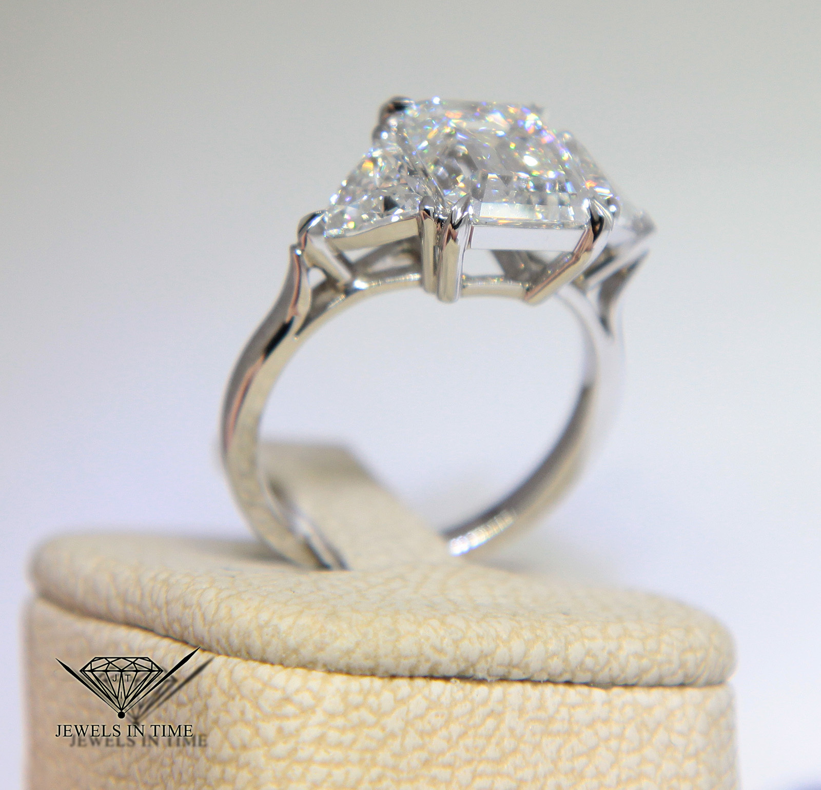 4.18 Carat Emerald Cut Diamond Platinum Ring GIA BRAND NEW