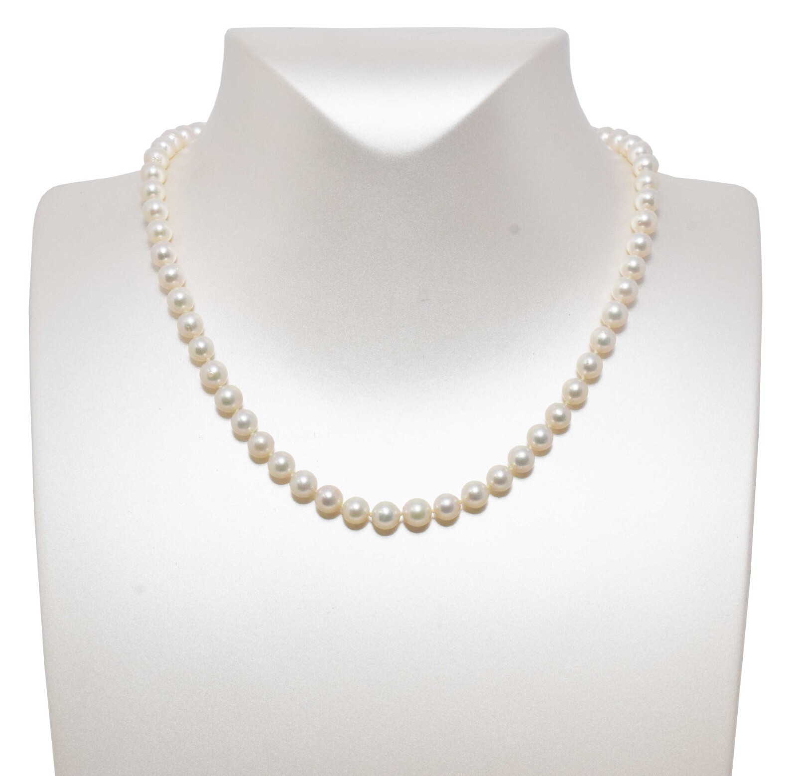 18" Cult Pearl Necklace with a 14K Yellow Gold Clasp