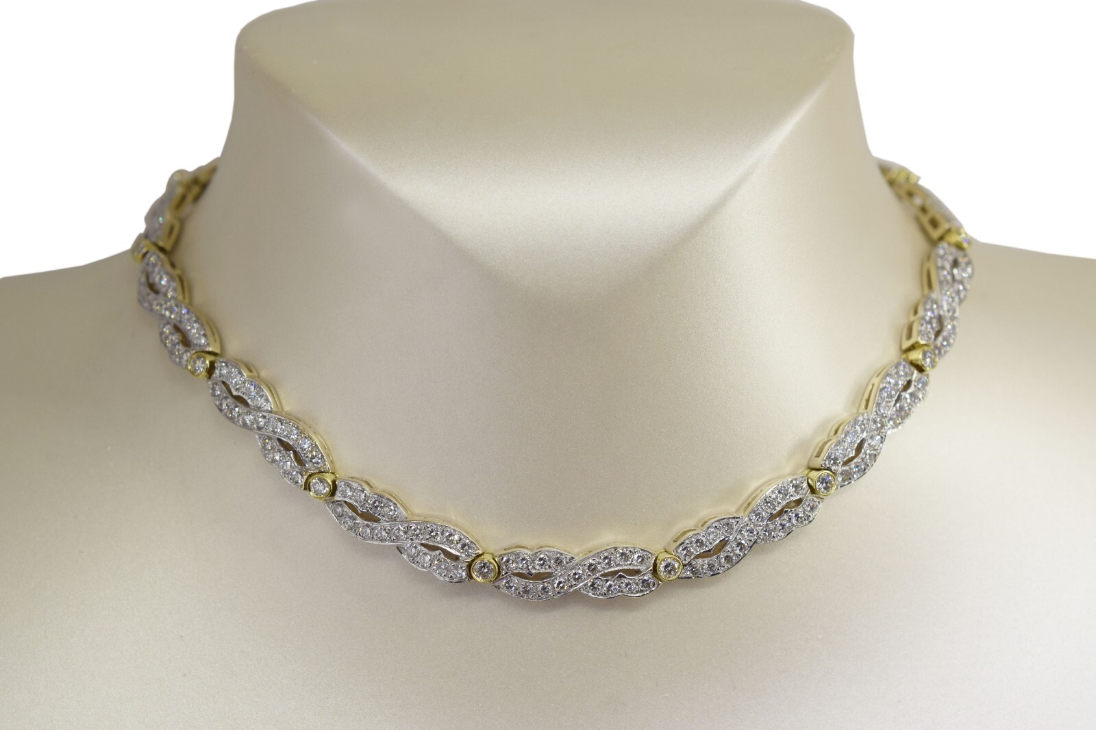 Namdar Infinity 15.00 ct Diamond 18k Yellow Gold Choker Necklace 14"