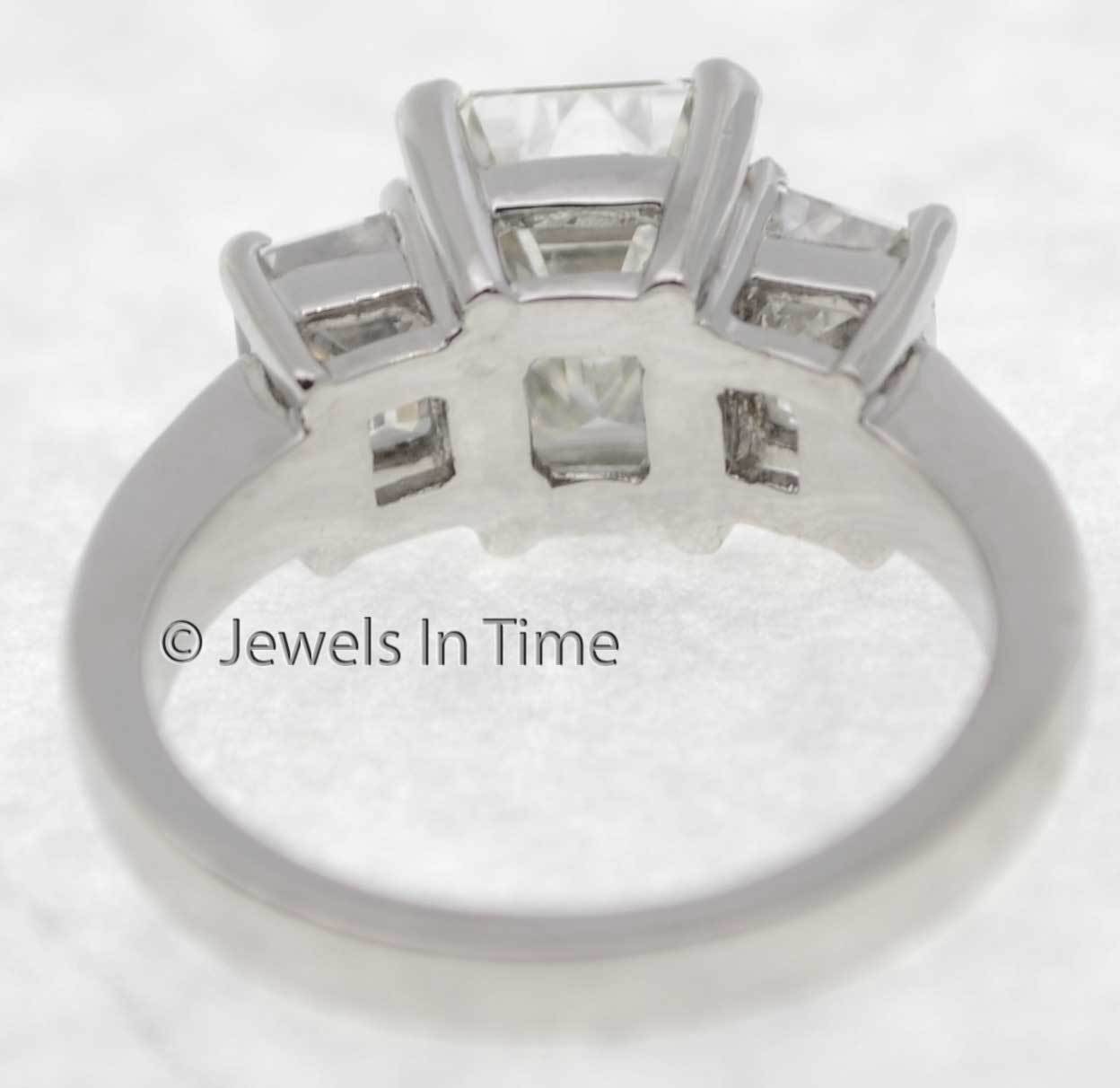 Diamond Ring Emerald Cut 2.21 Platinum Size 5 GIA Certificate Diamond Ring Emerald Cut 2.21 Platinum Size 5 GIA Certificate