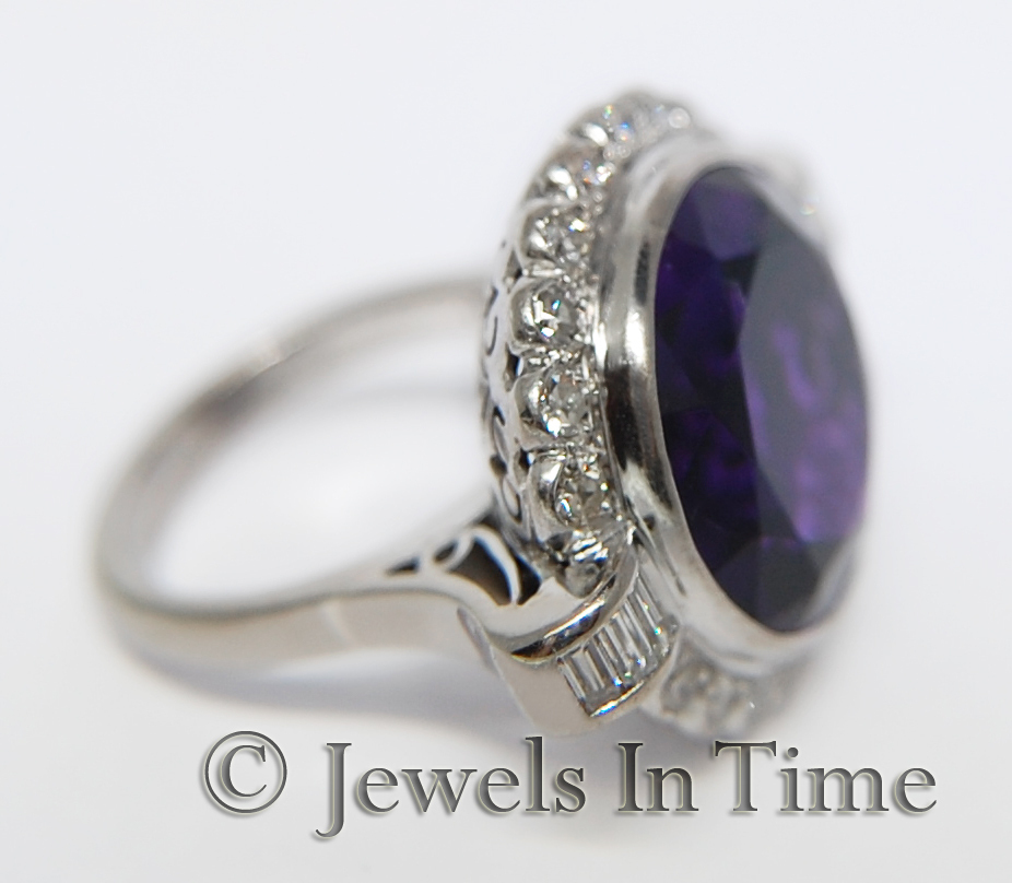 11.00 Carat Amethyst & Diamond Diamond Ring in 18K White Gold Size 6.75