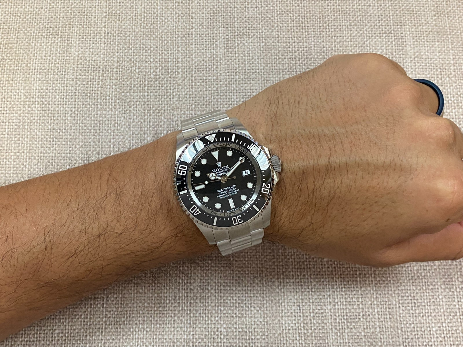 Rolex Sea-Dweller Deepsea Steel/Ceramic Black Mens 44mm Watch B/P '23 136660