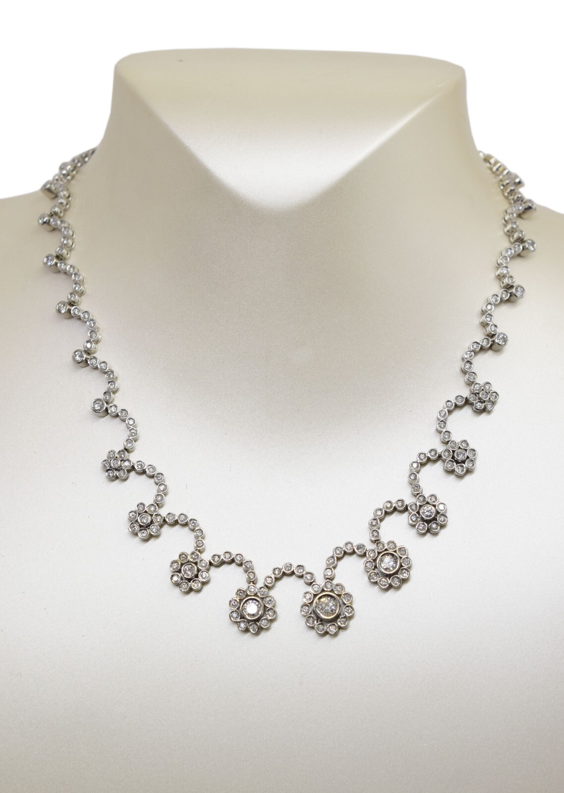 7.58 ct Diamond Flowers Motif 14k White Gold Necklace & Earrings Set