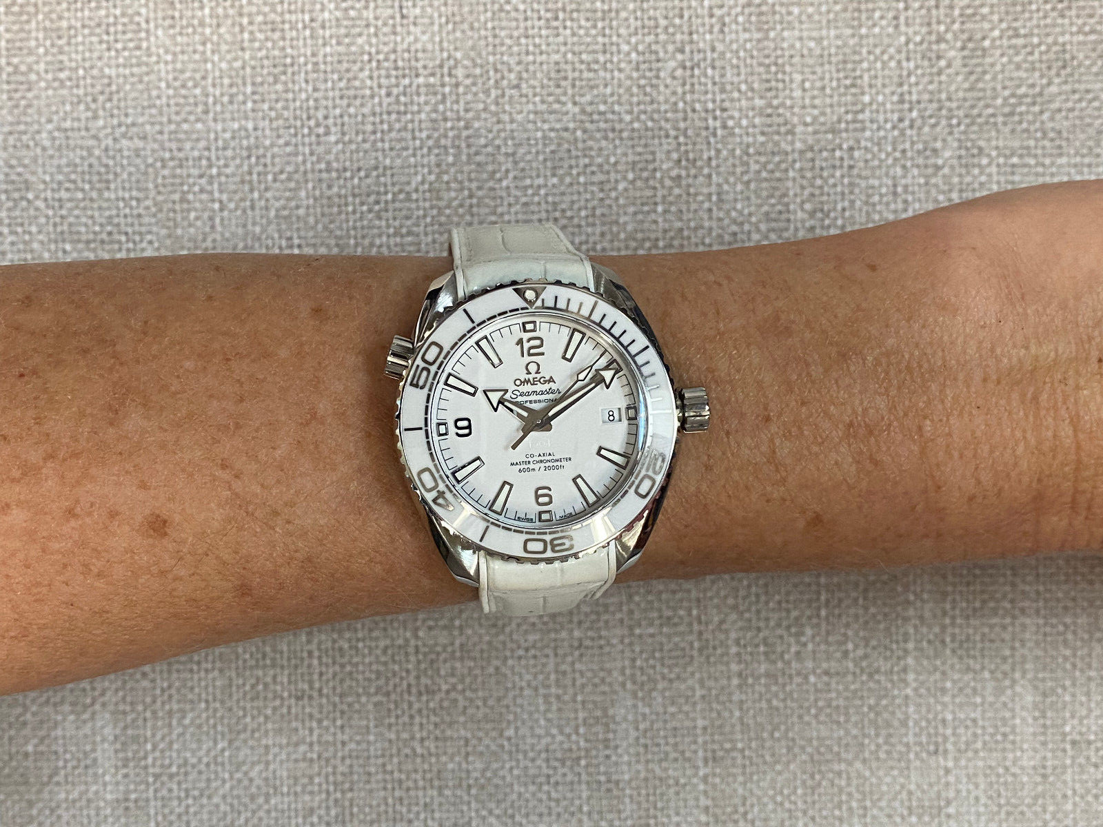 Omega Seamaster Planet Ocean 600M Steel White 37.5mm Watch 232.33.38.20.04.001 Omega Seamaster Planet Ocean 600M Steel White 37.5mm Watch 232.33.38.20.04.001