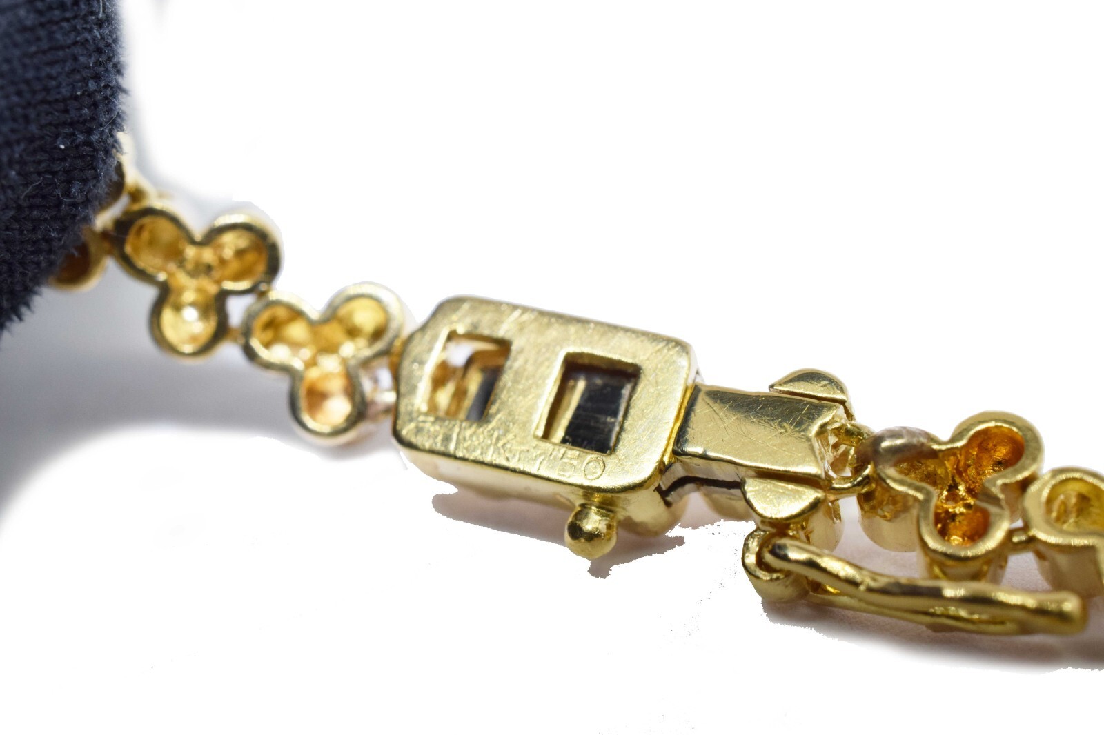 Ladies 18k Yellow Gold & 1.00 Carat Diamond Bracelet