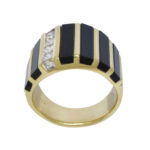 Piaget 18k Yellow Gold Gents Diamond & Onyx Ring Size 12 / 67 EU Piaget 18k Yellow Gold Gents Diamond & Onyx Ring Size 12 / 67 EU