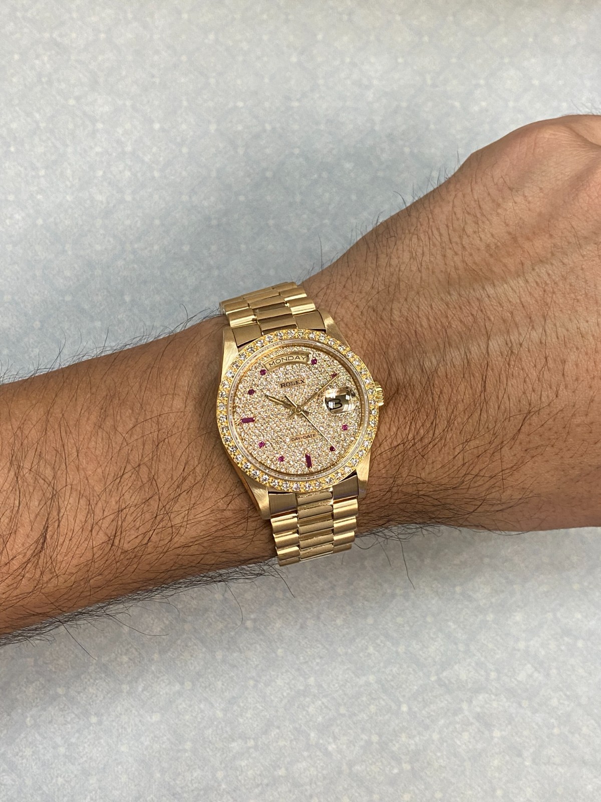 Rolex Day-Date President 18k Yellow Gold Diamond/Ruby Dial 36mm Watch R 18238