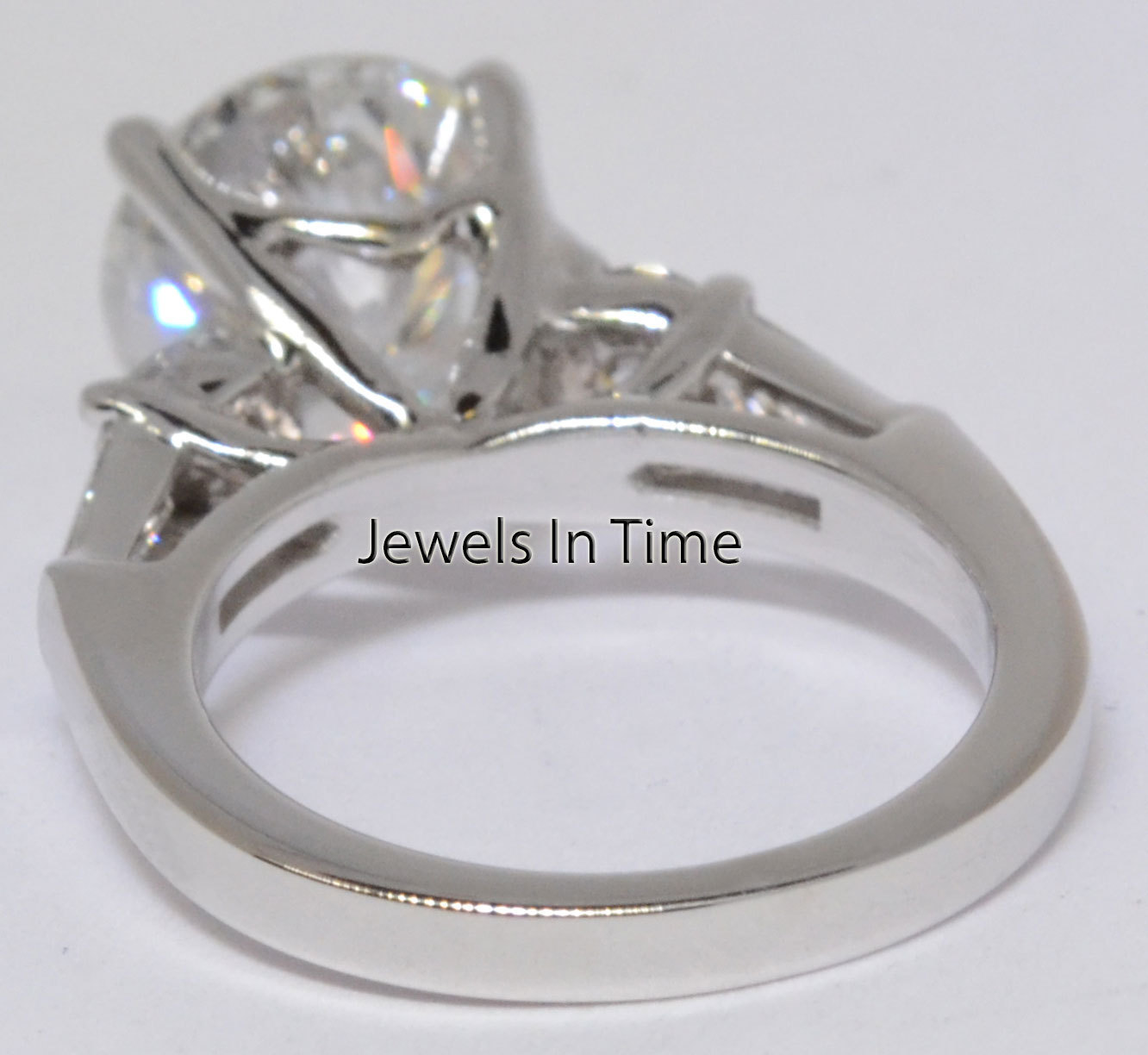 3.20 Carat Ladies Round Brilliant Diamond Ring 18k White Gold GIA Certificate 5