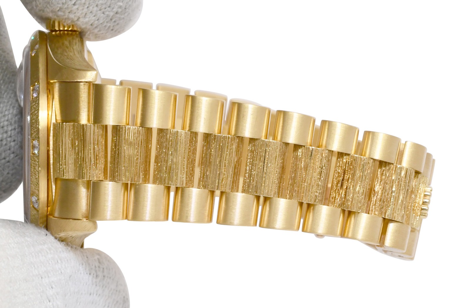 Rolex Day-Date President 18k Yellow Gold Bark Diamond 36mm Watch W 18308