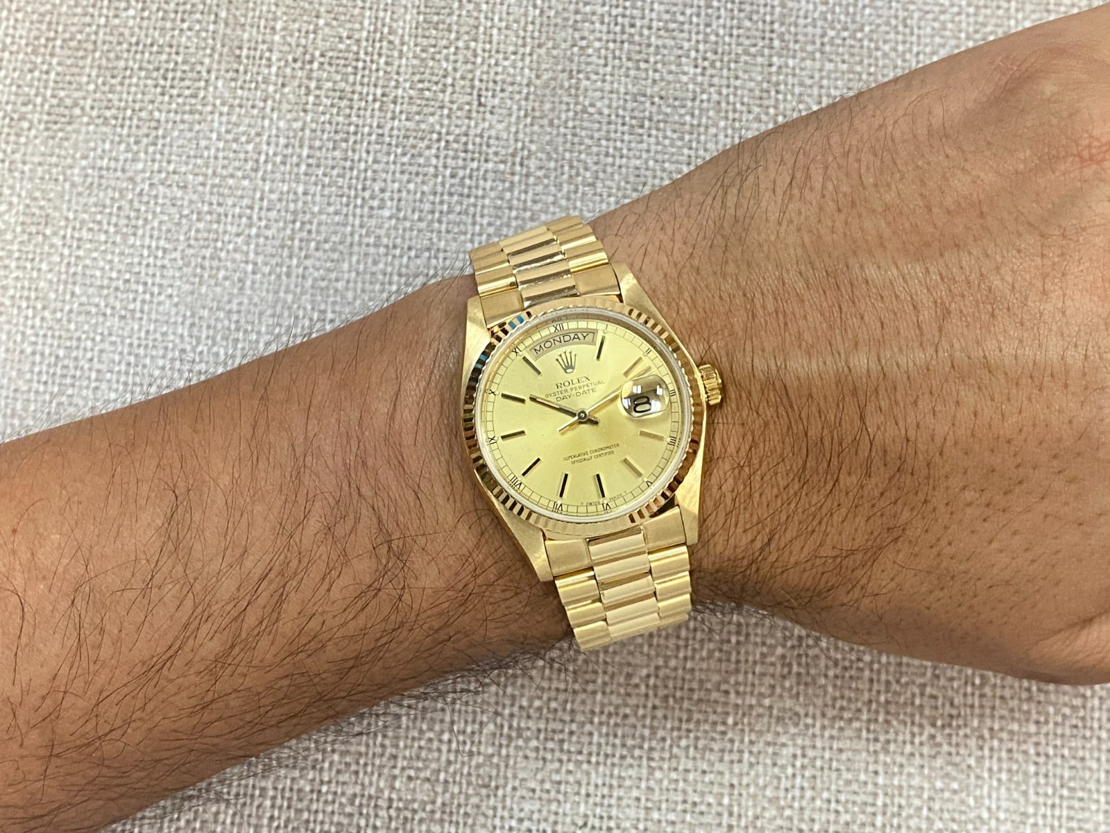 Rolex Day-Date 36 President 18k Yellow Gold Champagne Stick Dial Watch '82 18038