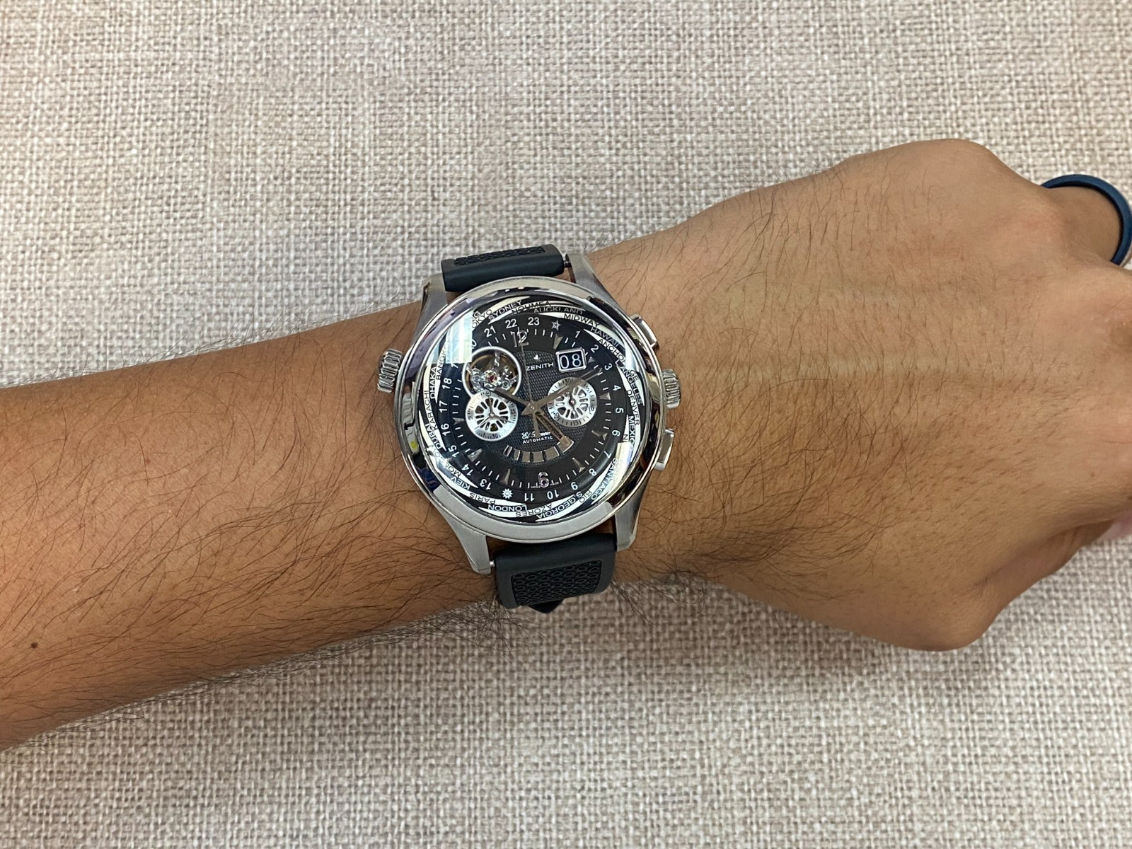 Zenith El Primero Grande Class Traveler Steel Open Multicity Watch 03.0520.4037