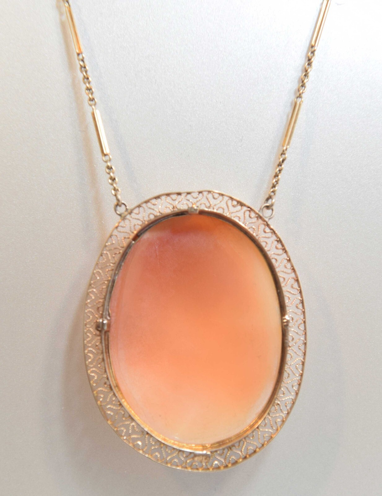 Ladies Cameo Necklace 14k & 10K Yellow Gold