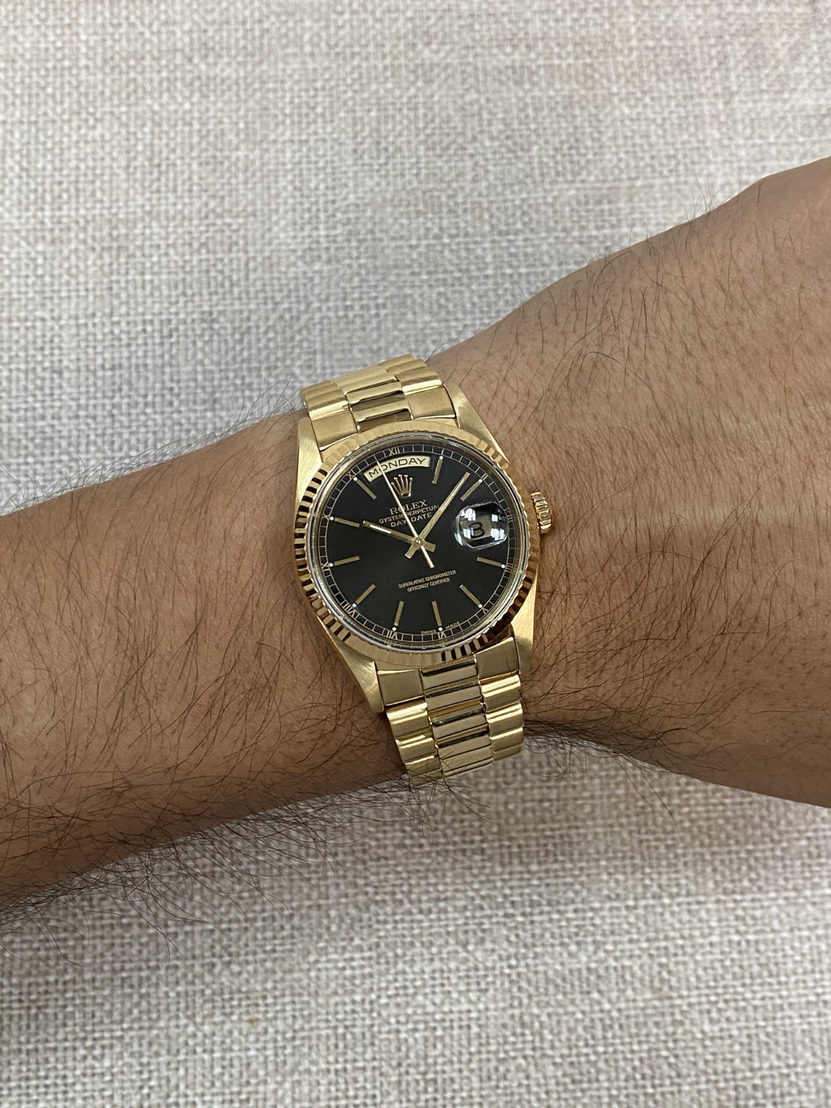 Rolex Day-Date President 18k Yellow Gold Black Dial Mens 36mm Watch E 18238