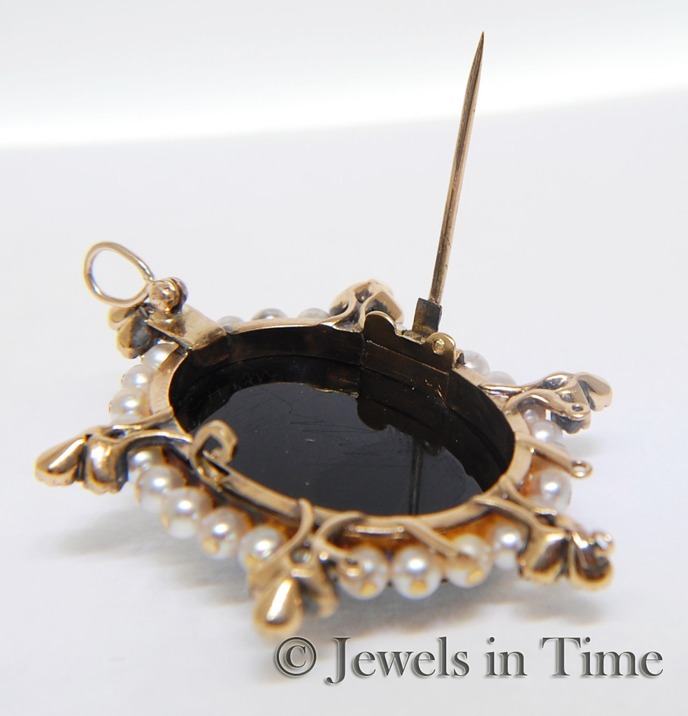 Old Mine Cut Diamonds & Pearls 14k Yellow Gold Cameo Brooch