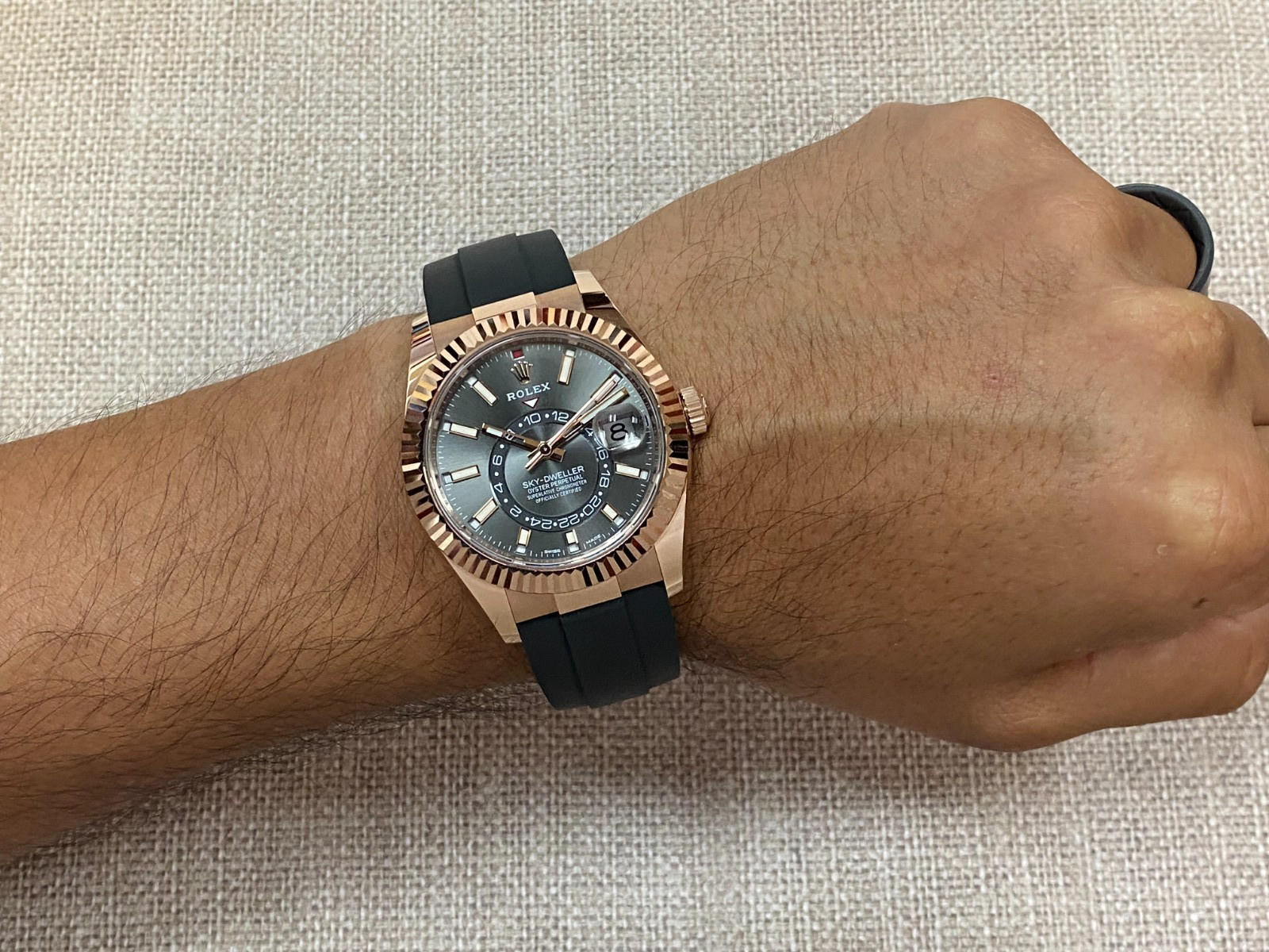 Rolex Sky-Dweller 18k Rose Gold Slate Oysterflex 42mm Watch B/P '24 326235