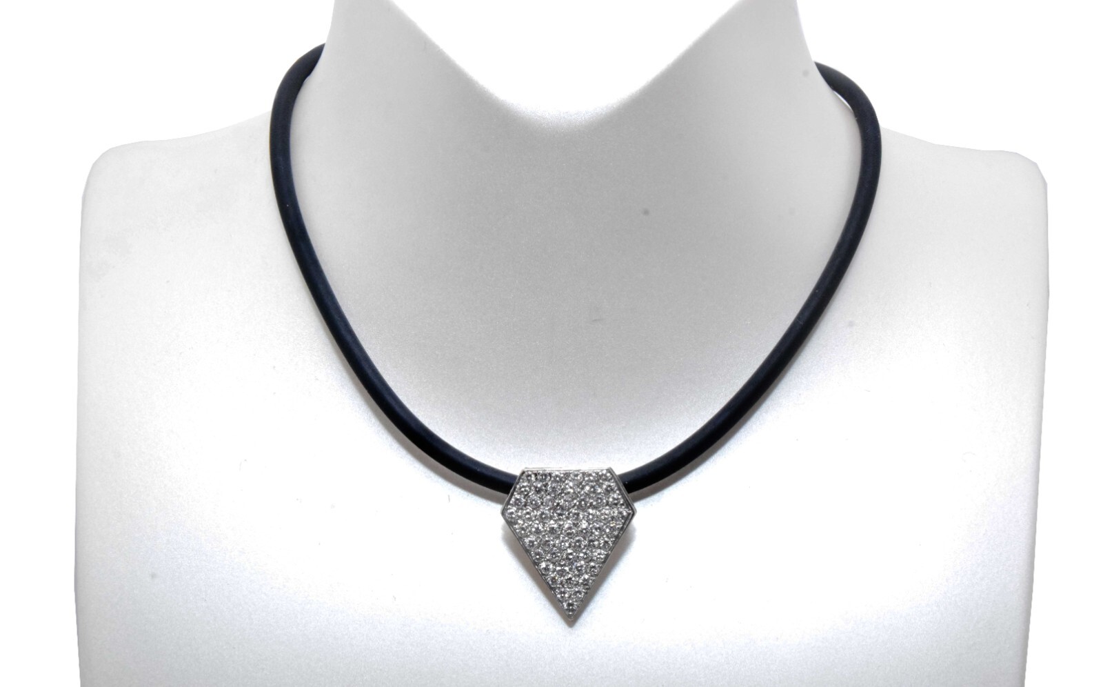 14K White Gold Ladies Pave Diamond Sheild Necklace Pendant TCW 3.00 14K White Gold Ladies Pave Diamond Sheild Necklace Pendant TCW 3.00