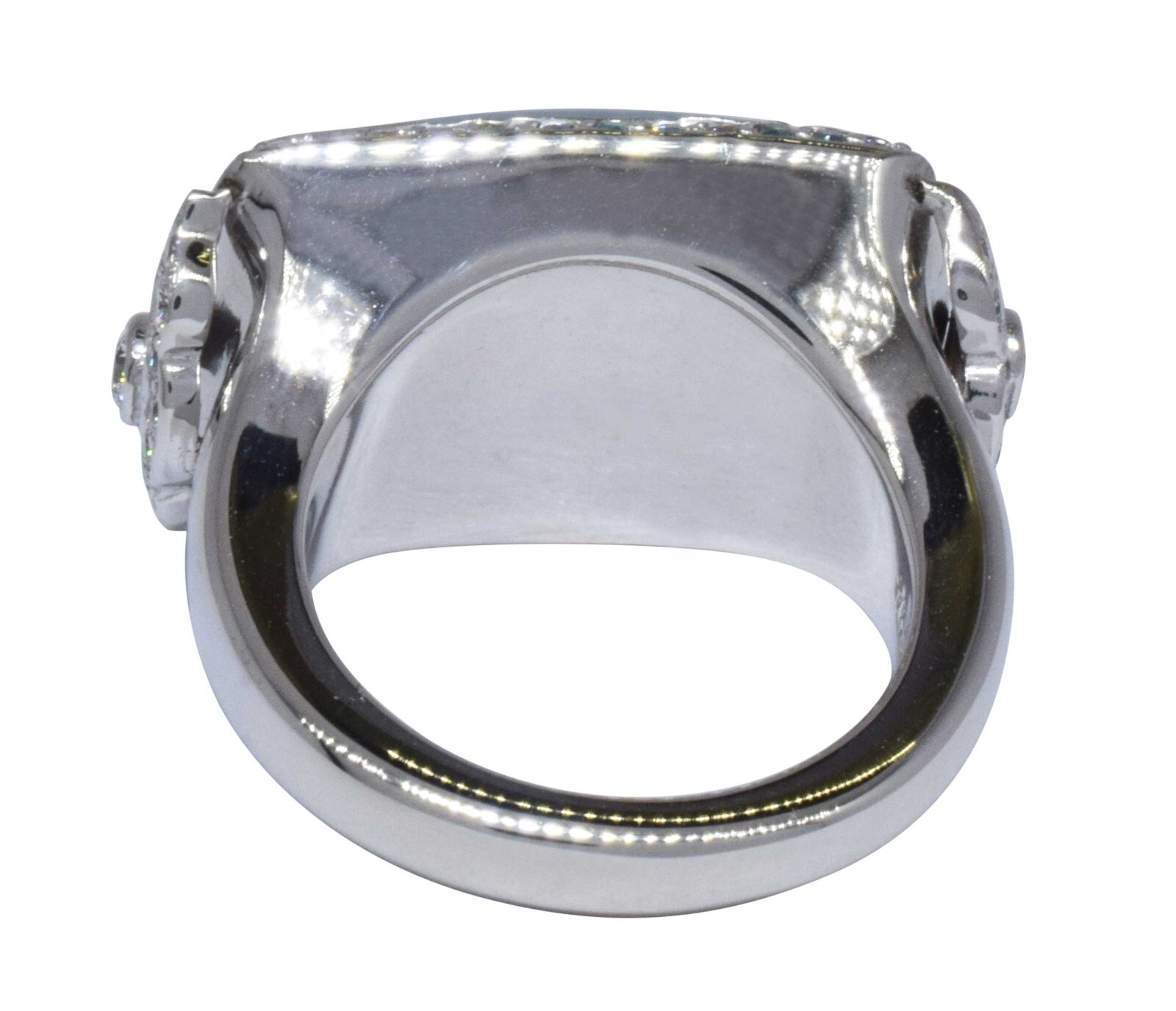 Ladies 18K White Gold 22.19ct Blue Topaz & Diamond Ring 6.25