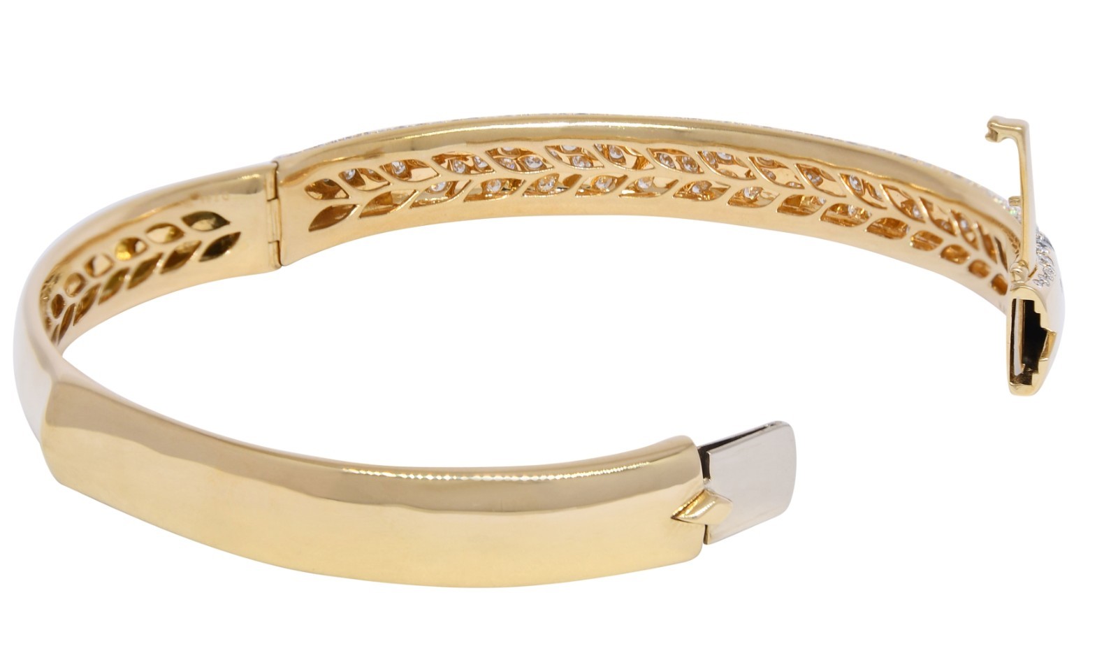 Kat Florence Sodapop D Flawless Diamond 18k Yellow Gold Bangle Bracelet