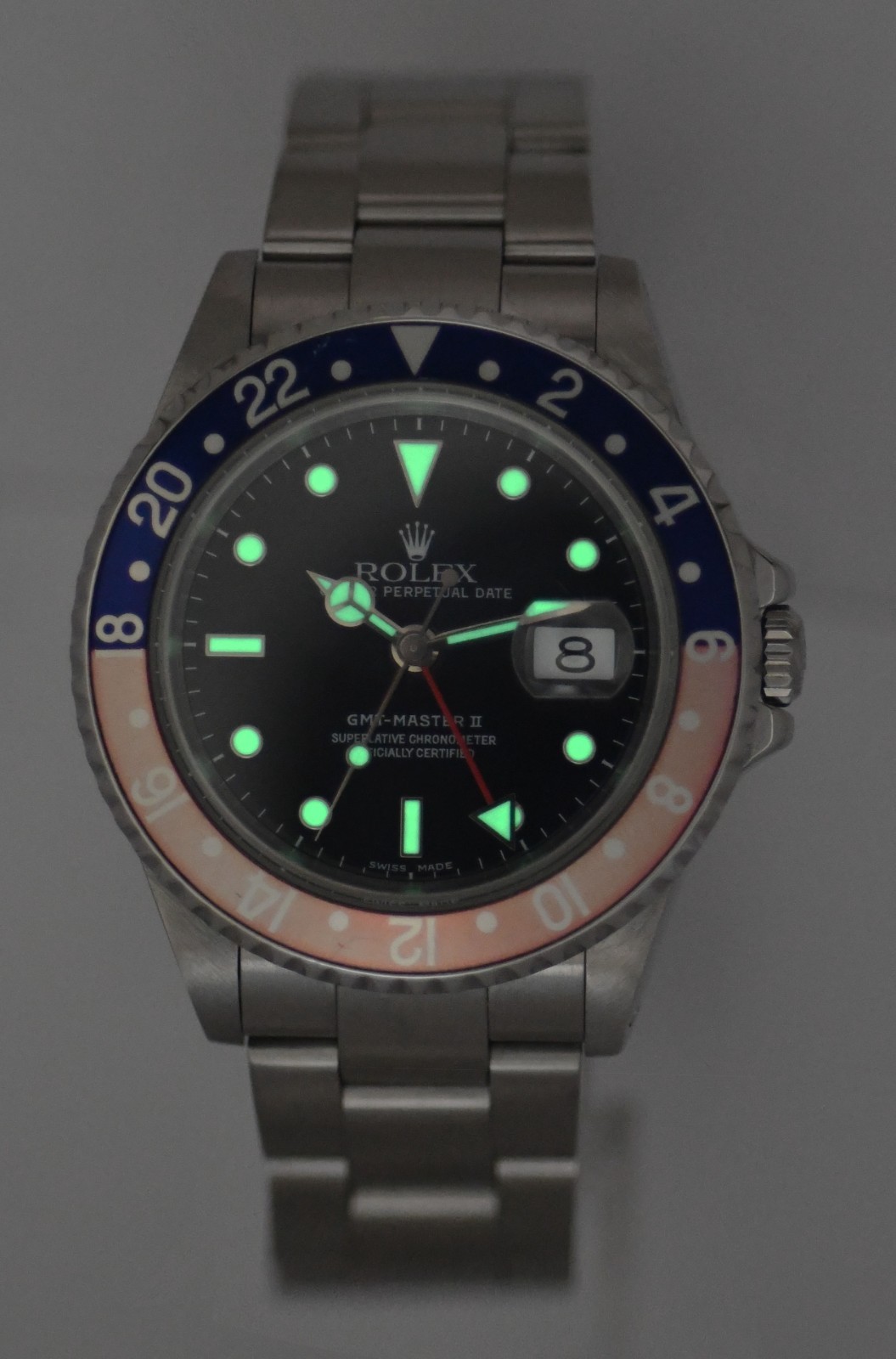 Rolex GMT-Master II Steel Blue/Red Faded Pepsi Bezel Mens 40mm Watch Y 16710