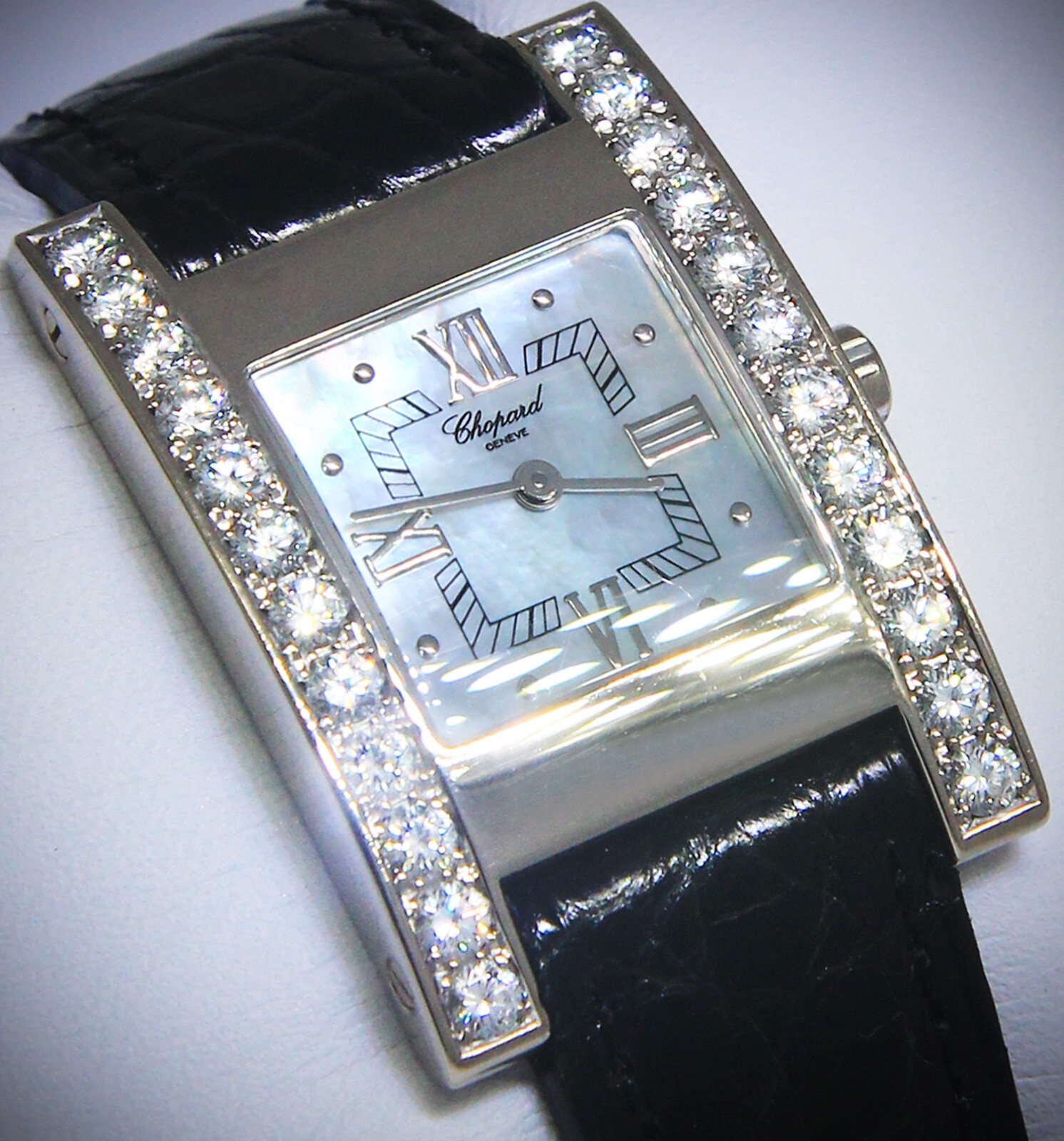 Chopard Your Hour 18k White Gold Diamond MOP Dial Ladies Quartz Watch 13/6845