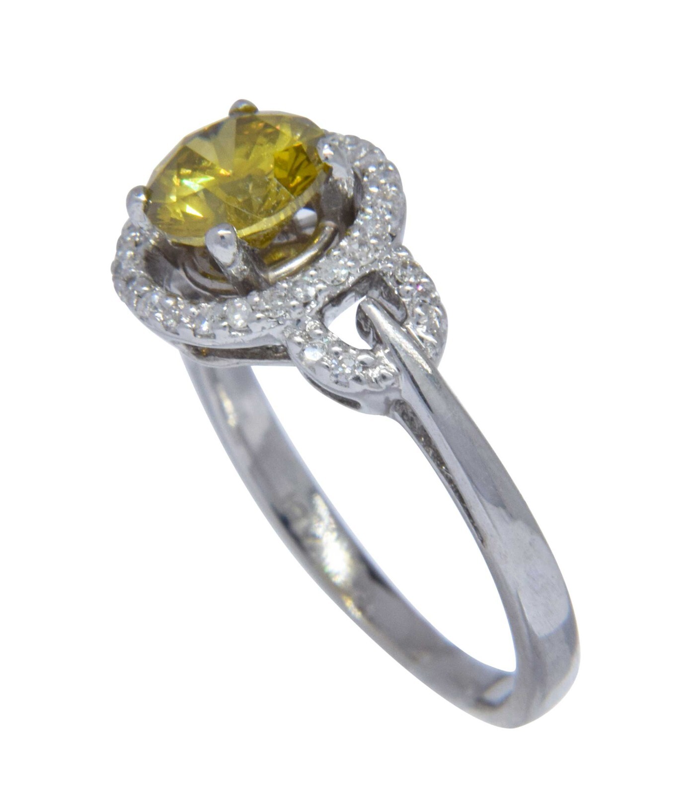 0.87ct Ladies Diamond Ring 18k White Gold Size 4.5