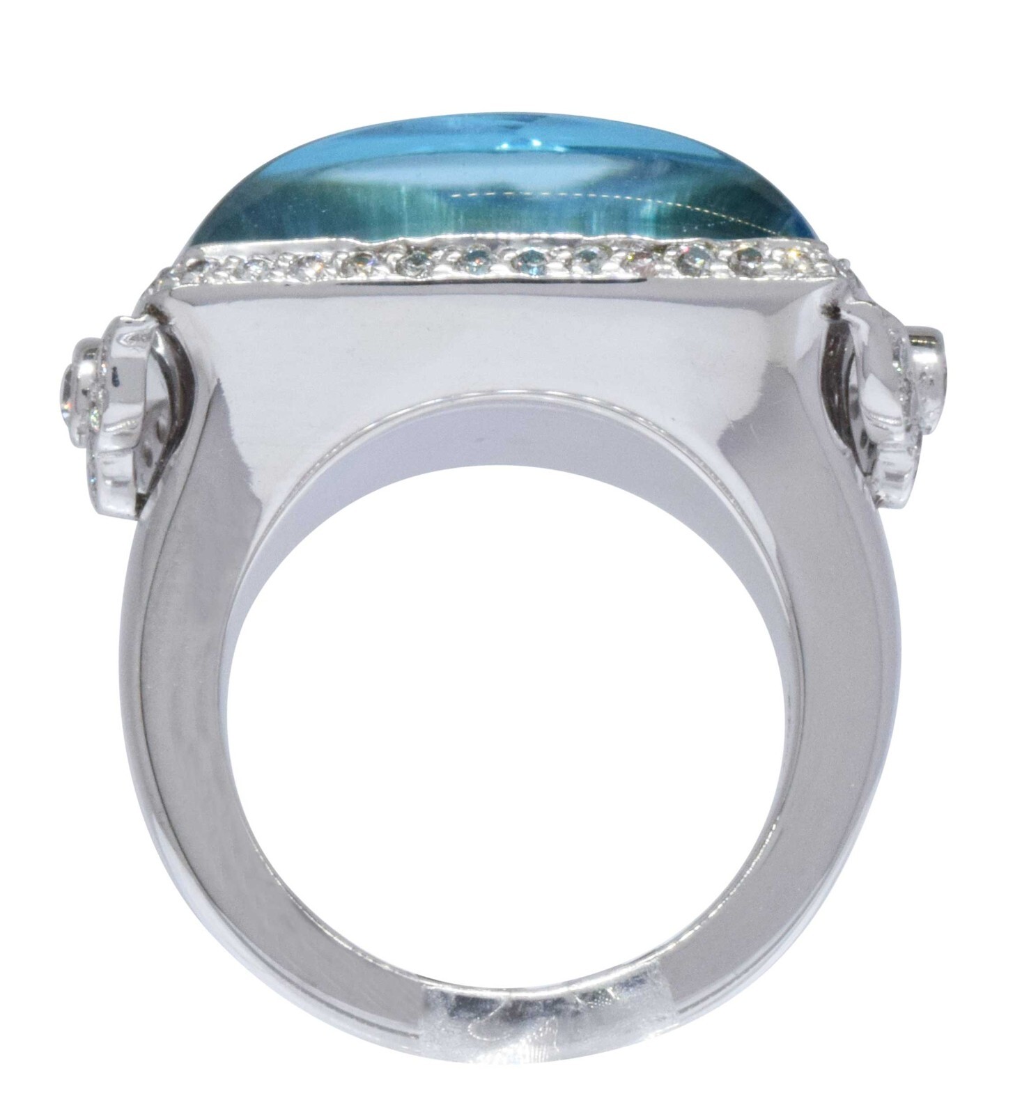 Ladies 18K White Gold 22.19ct Blue Topaz & Diamond Ring 6.25