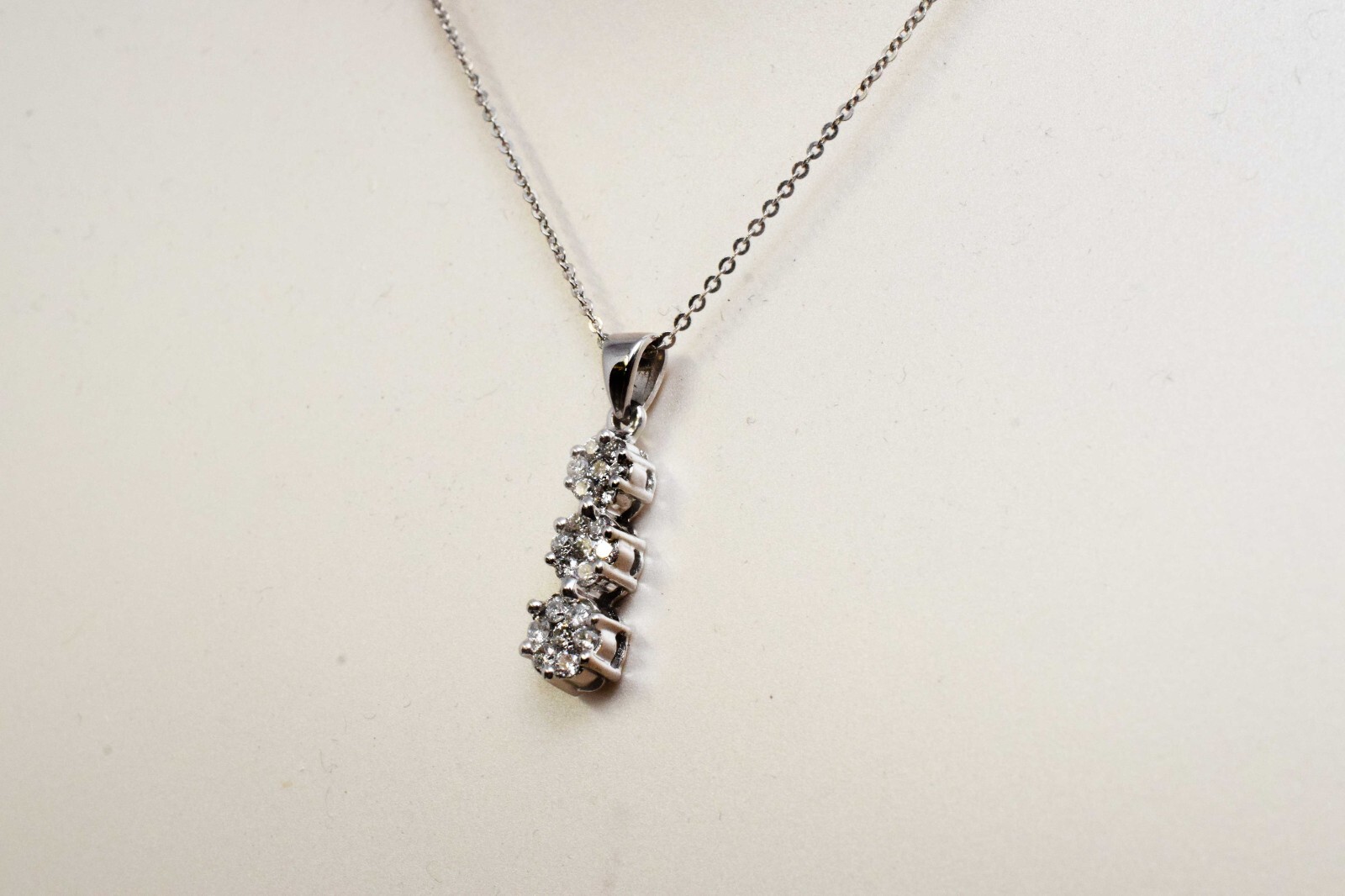 Ladies 14K White Gold 3 Diamond Cluster Necklace 16" 0.75ct
