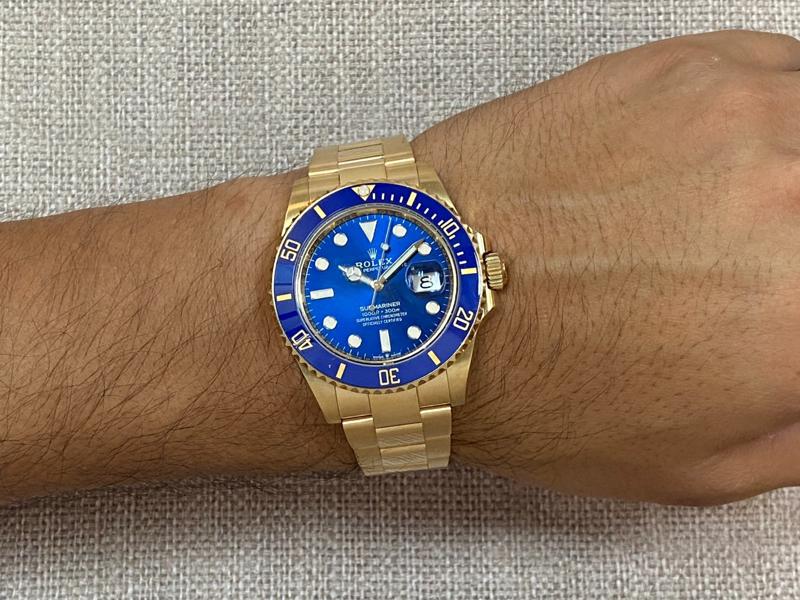 Rolex Submariner Date 18k Yellow Gold Blue Ceramic 41mm Watch B/P '23 126618 LB