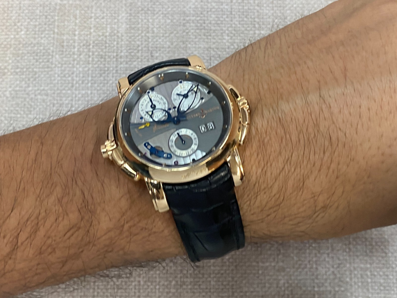 Ulysse Nardin Sonata Cathedral 18k Rose Gold Dual Time Alarm 42mm Watch 676-88