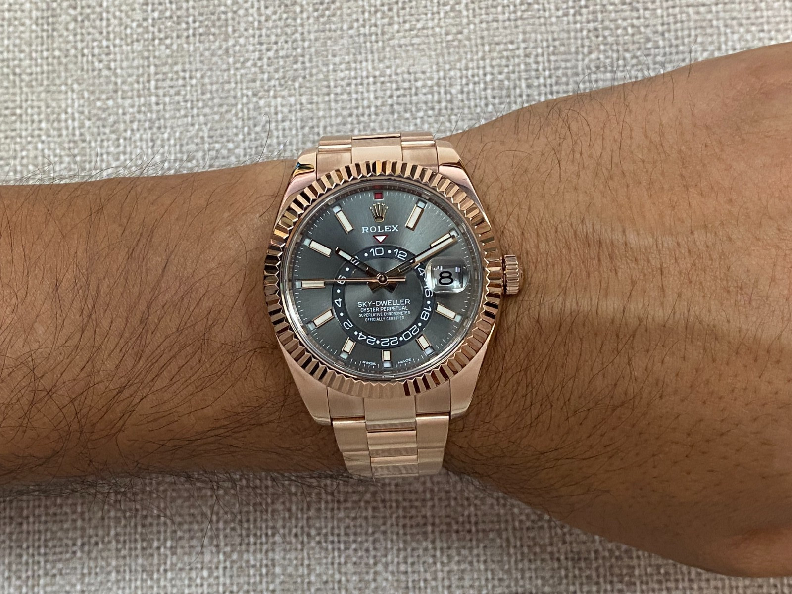 Rolex Sky-Dweller 18k Everose Gold Rhodium Dial 42mm Watch B/Papers 22' 326935