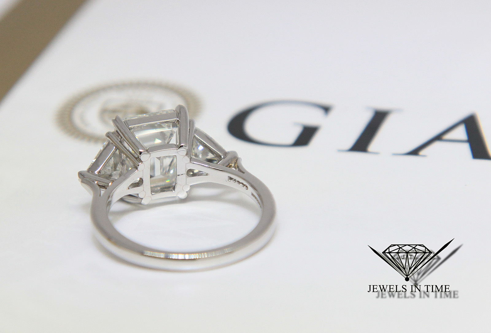 4.18 Carat Emerald Cut Diamond Platinum Ring GIA BRAND NEW