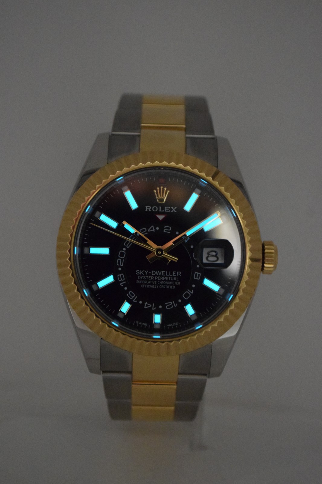 Rolex Sky-Dweller 18k Yellow Gold/Steel Black 42mm Oyster Watch +Card '19 326933