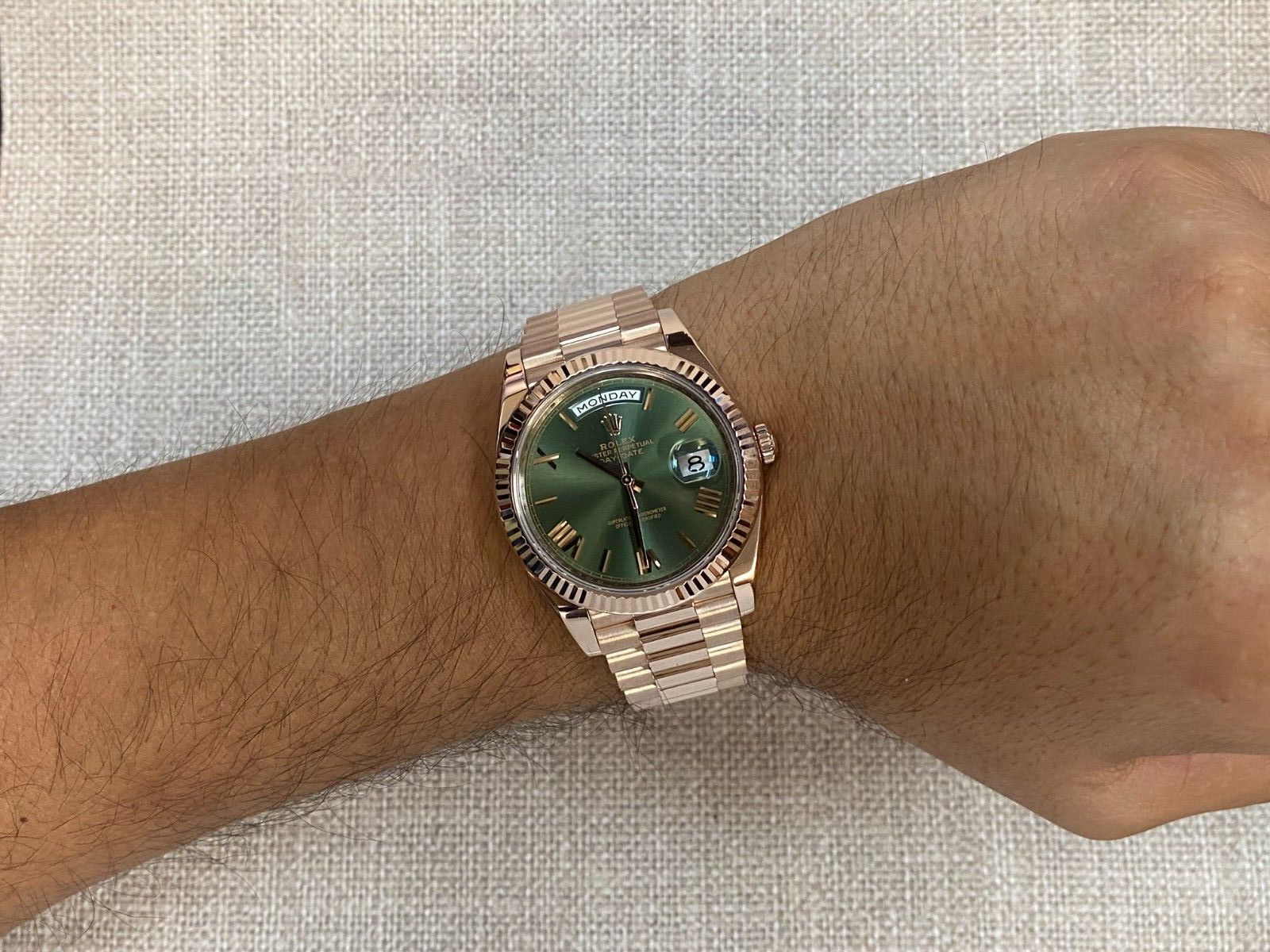 Rolex Day-Date 40 18k Rose Gold Olive Green Mens Watch B/P '23 228235 Rolex Day-Date 40 18k Rose Gold Olive Green Mens Watch B/P '23 228235