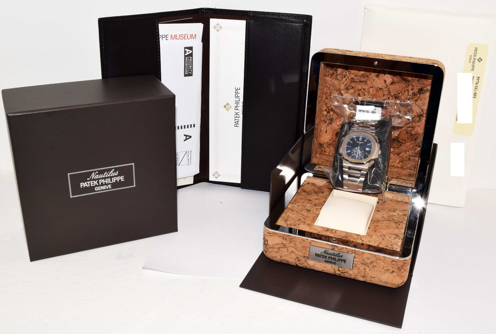 Patek Philippe SEALED Nautilus 18k White Gold Diamond Watch Box/Papers NEW 5976
