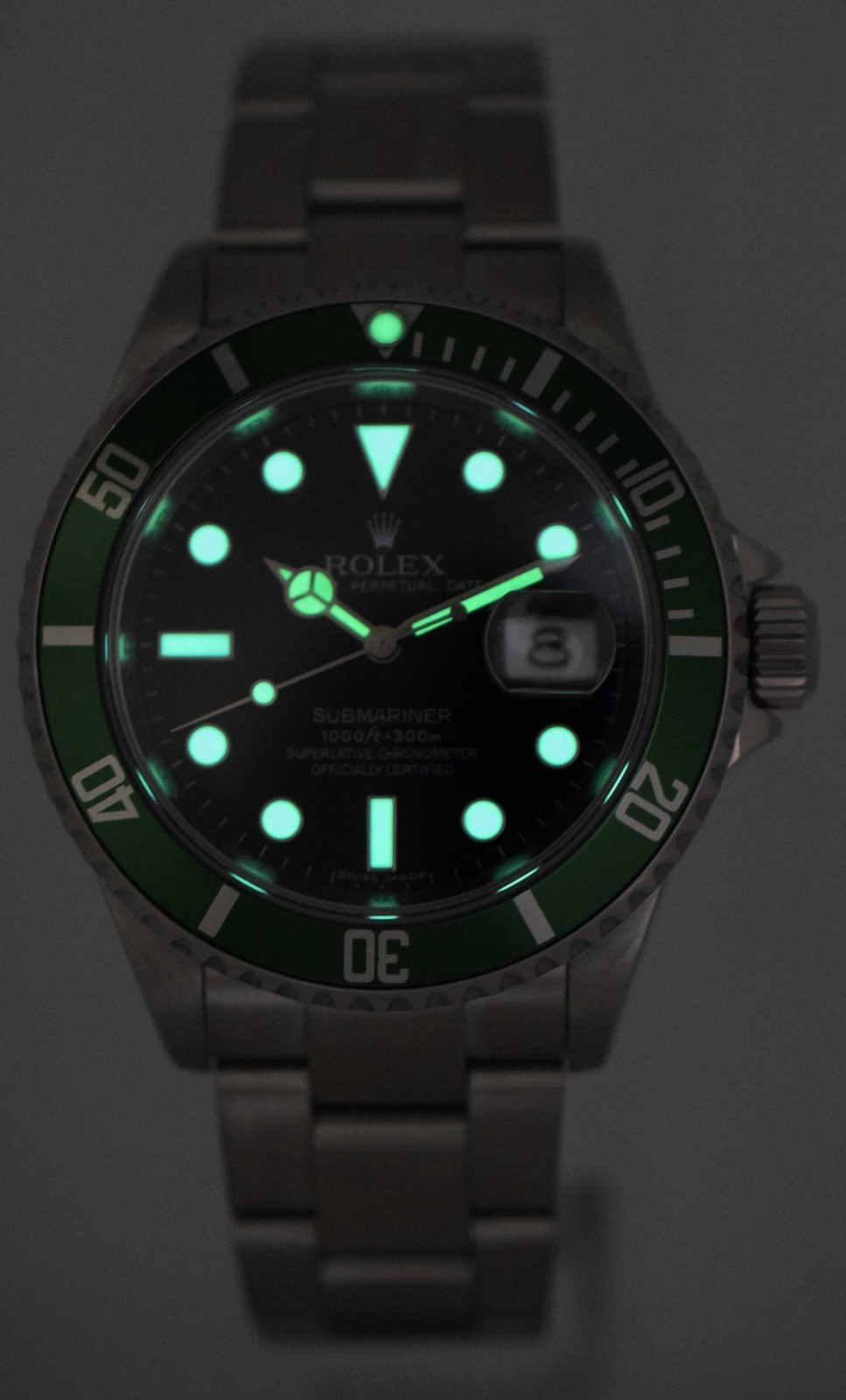 Rolex Submariner Date Kermit Green Bezel Steel Mens Automatic Watch Z B/P 16610