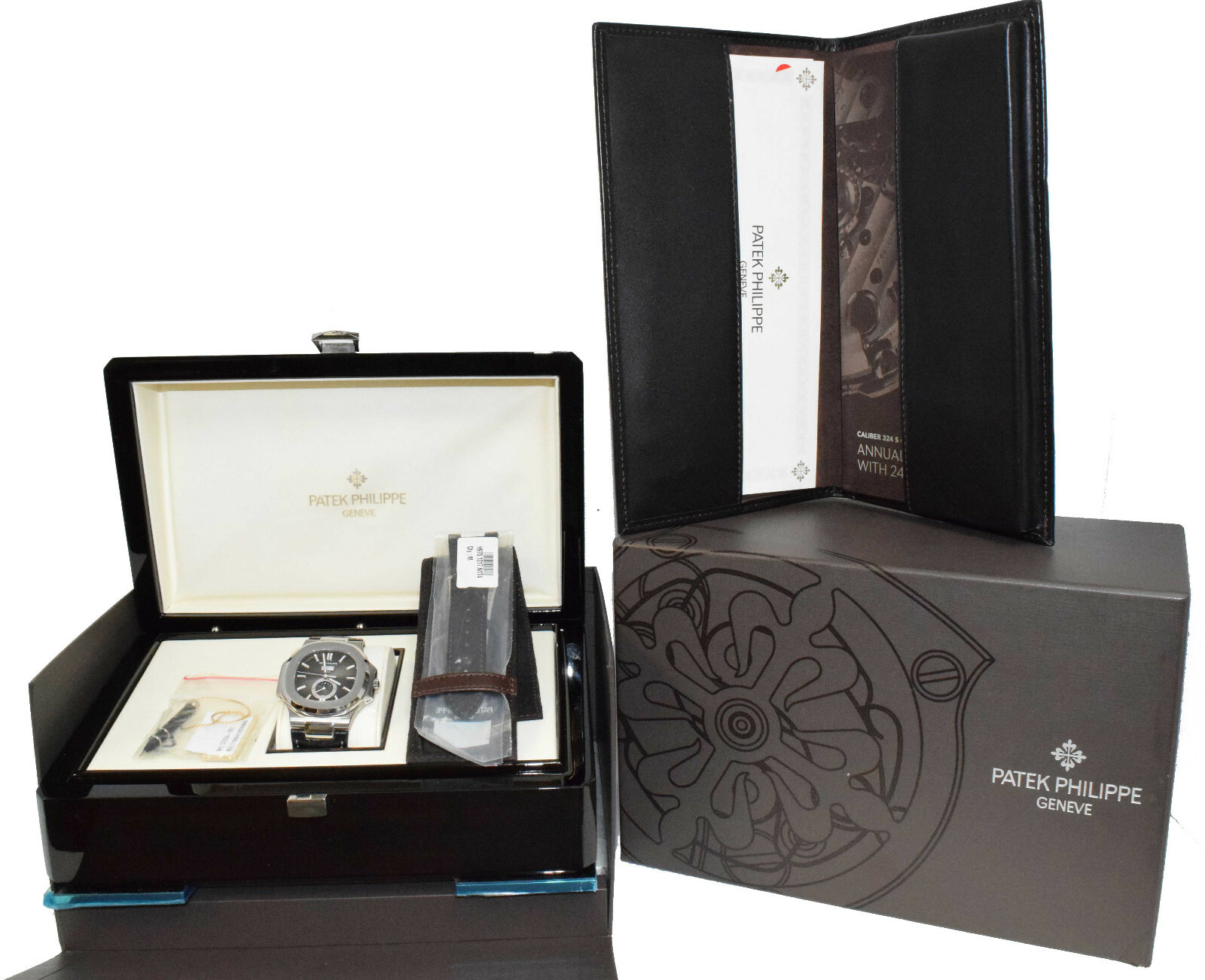 Patek Philippe 5726 Nautilus Steel Annual Calendar Watch Box/Papers '18 5726A