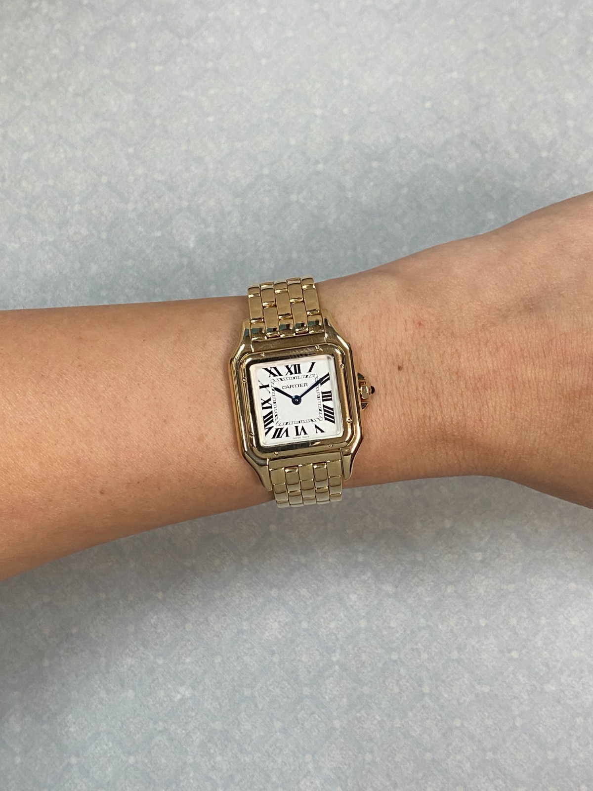 Cartier Panthere Medium 18k Yellow Gold Ladies Quartz Watch WGPN0045 4014