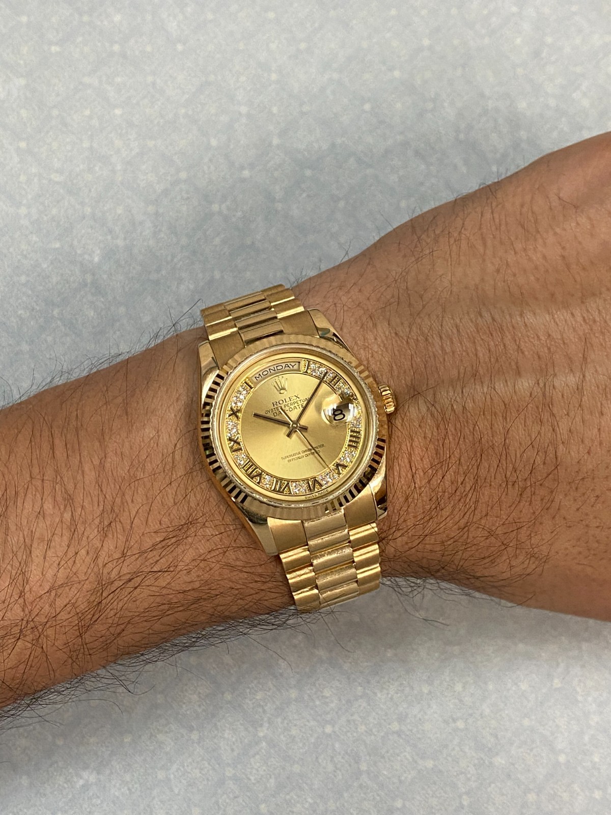 Rolex Day-Date President 18k Yellow Gold Myriad Diamond Dial 36mm Watch P 118238