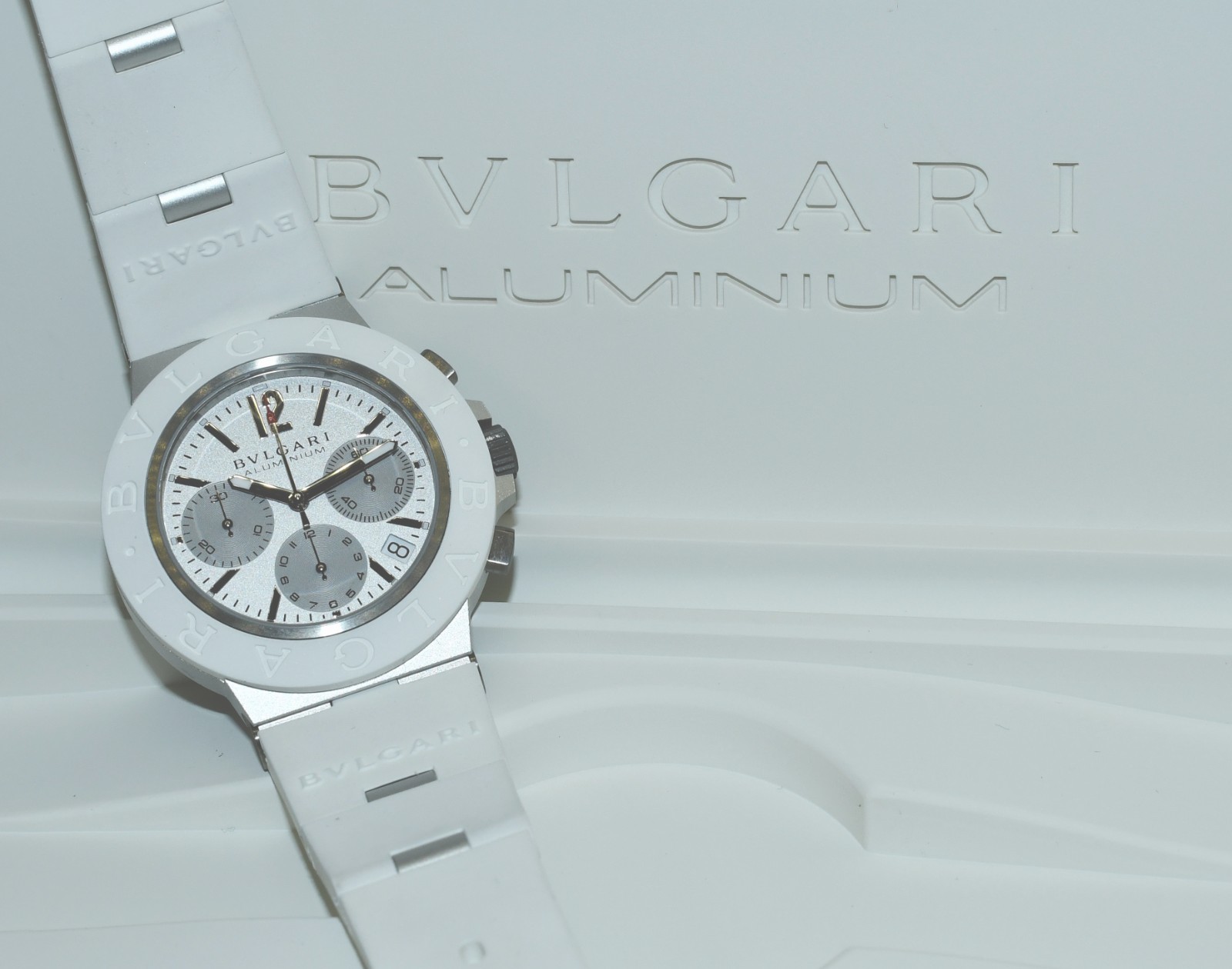 Bvlgari Bvlgari Chronograph Aluminum White 40mm Automatic Watch B/P '25 BB40ATCH