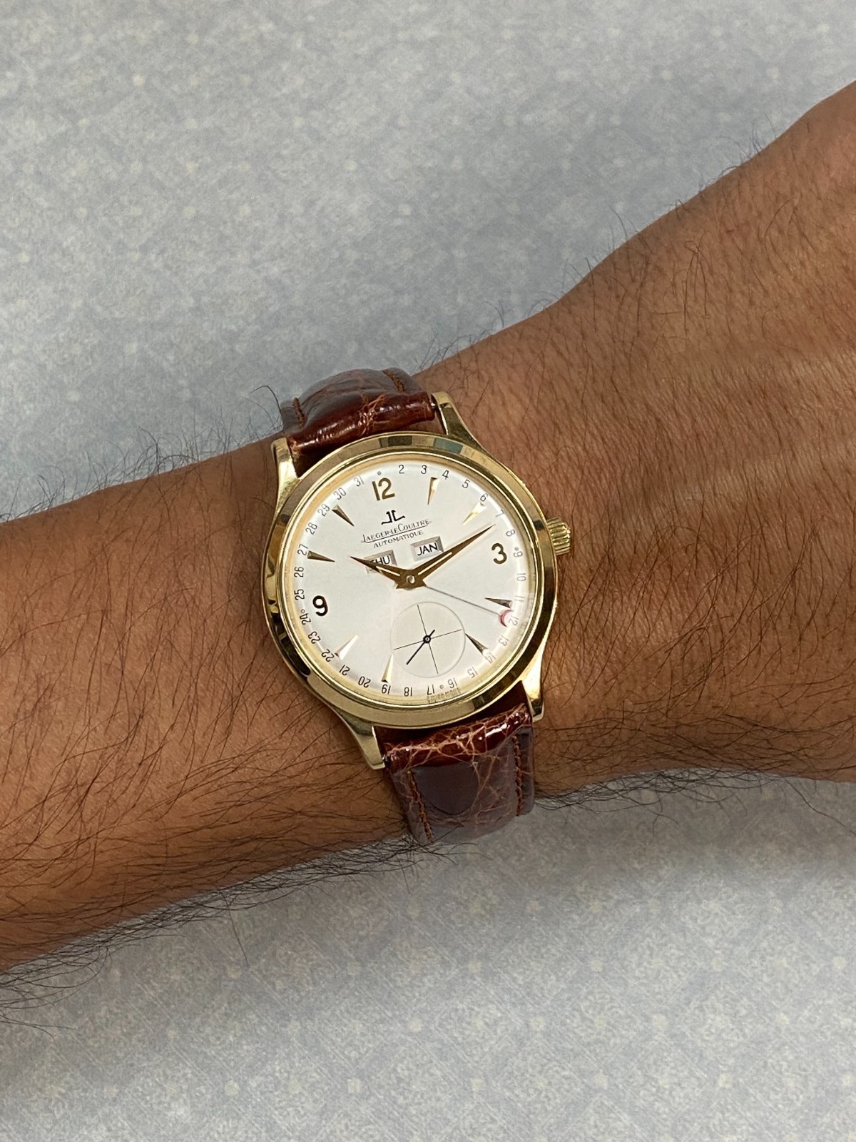 Jaeger LeCoultre Master Control Triple Calendar 18k Yellow Gold Watch 140.1.87