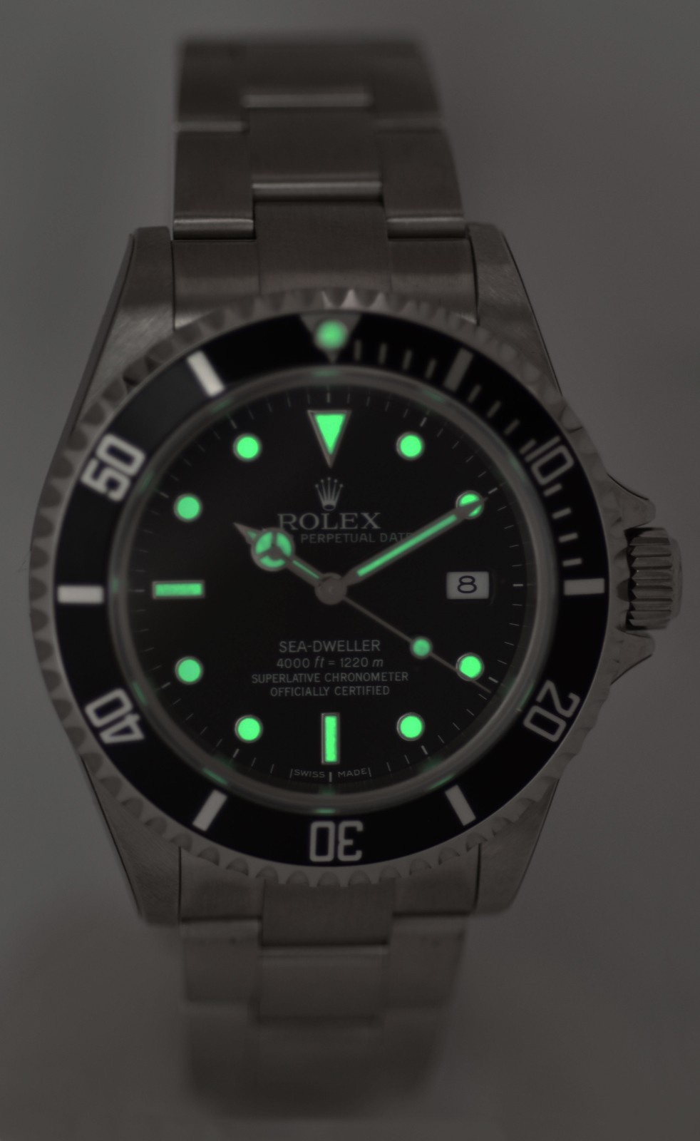 Rolex Sea-Dweller Date Stainless Steel Black Dial/Bezel Mens 40mm Watch Y 16600