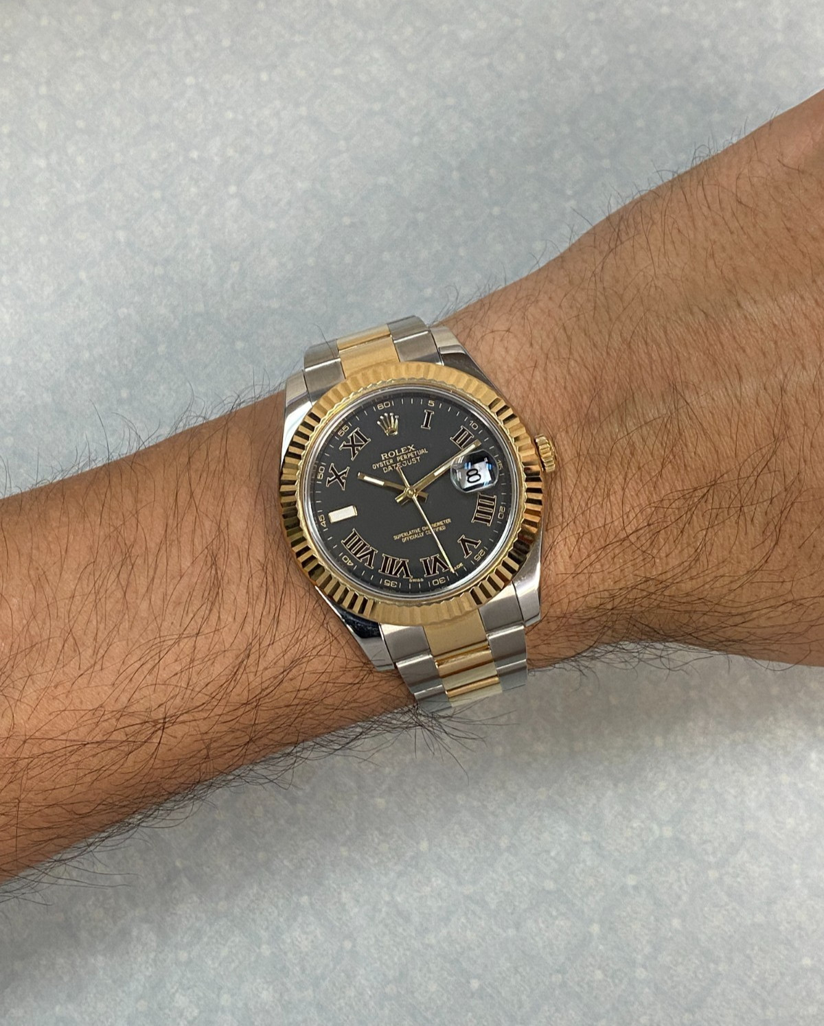 Rolex Datejust II 18k Yellow Gold/Steel Black Roman Dial Mens 41mm Watch 116333