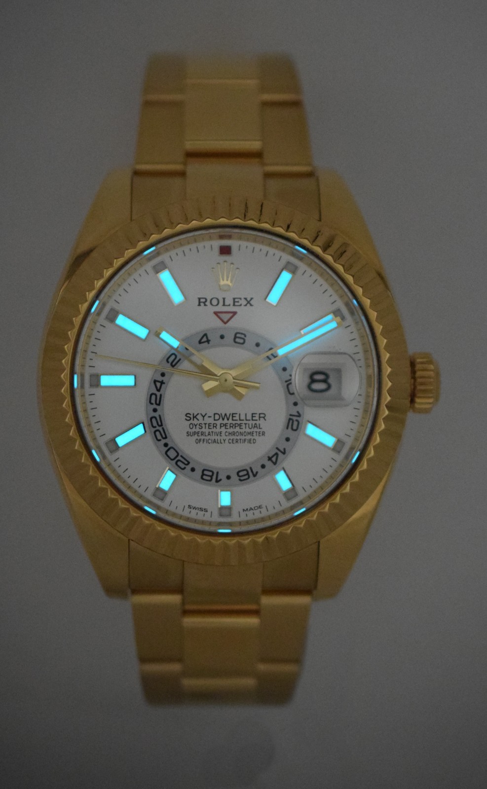 Rolex Sky-Dweller GMT 18k Yellow Gold White Dial Mens 42mm Watch B/P '23 326938